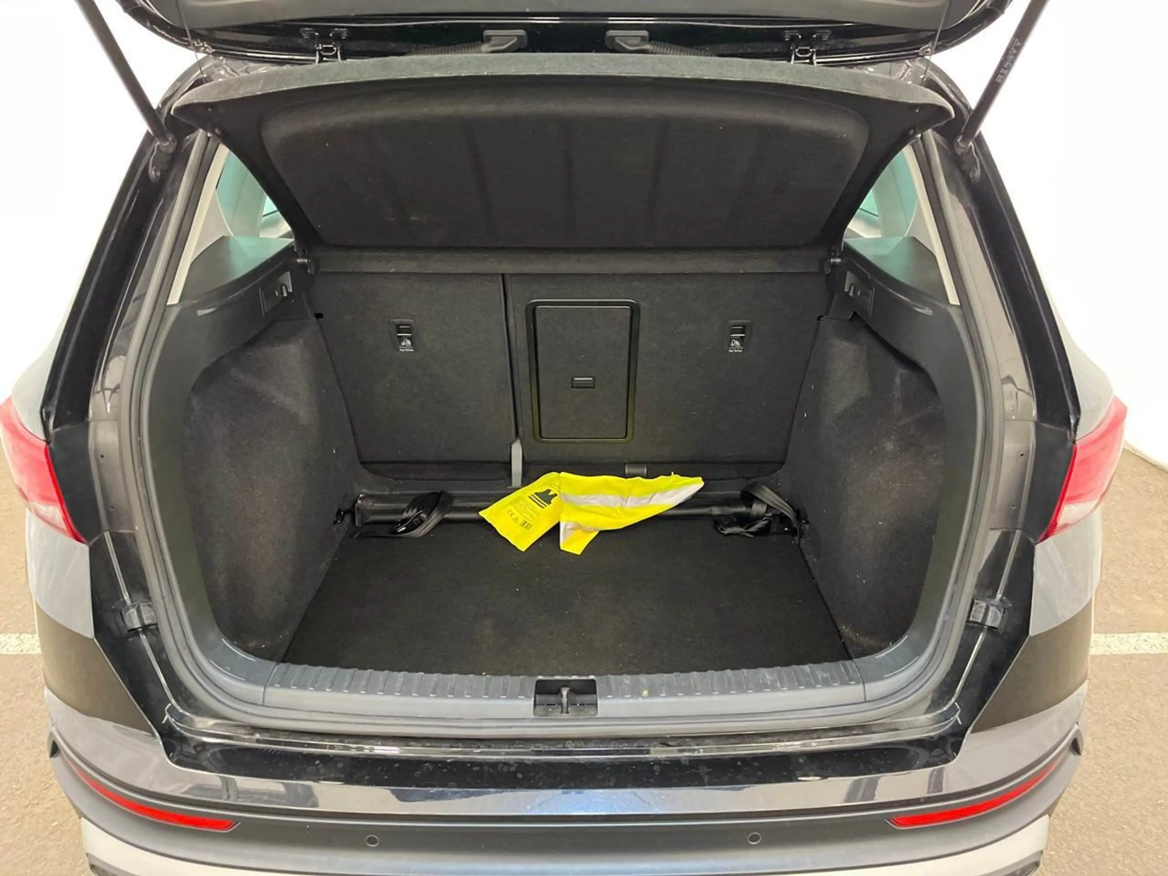 SEAT Ateca 2.0 TDI Xperience S-Dach Key LED Navi RKam — photo 13