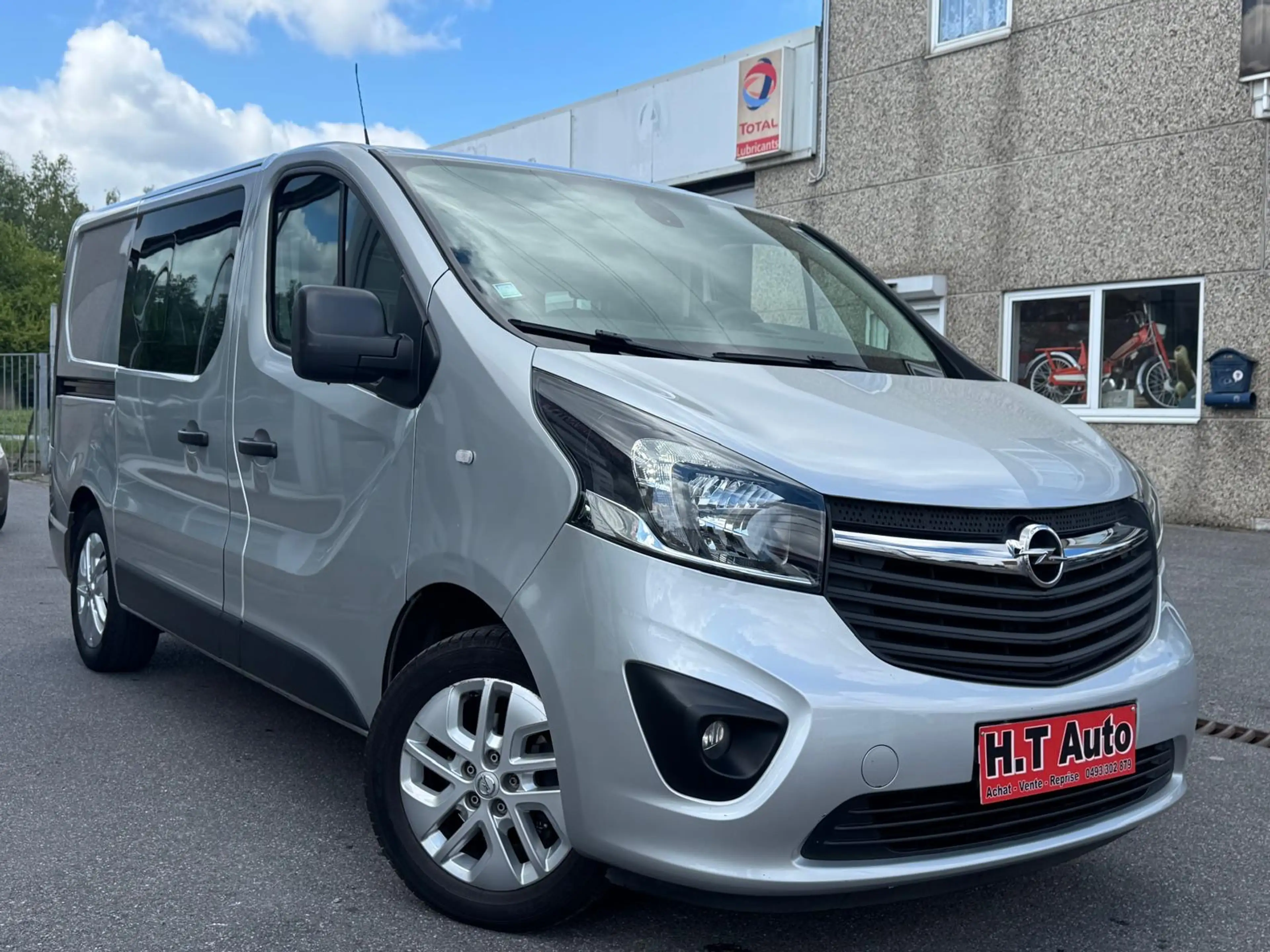 Opel Vivaro 1.6 CDTi BiTurbo/Etat neuf/5 places/Utilitaire/Double cabine/Garantie 1 an — photo 2
