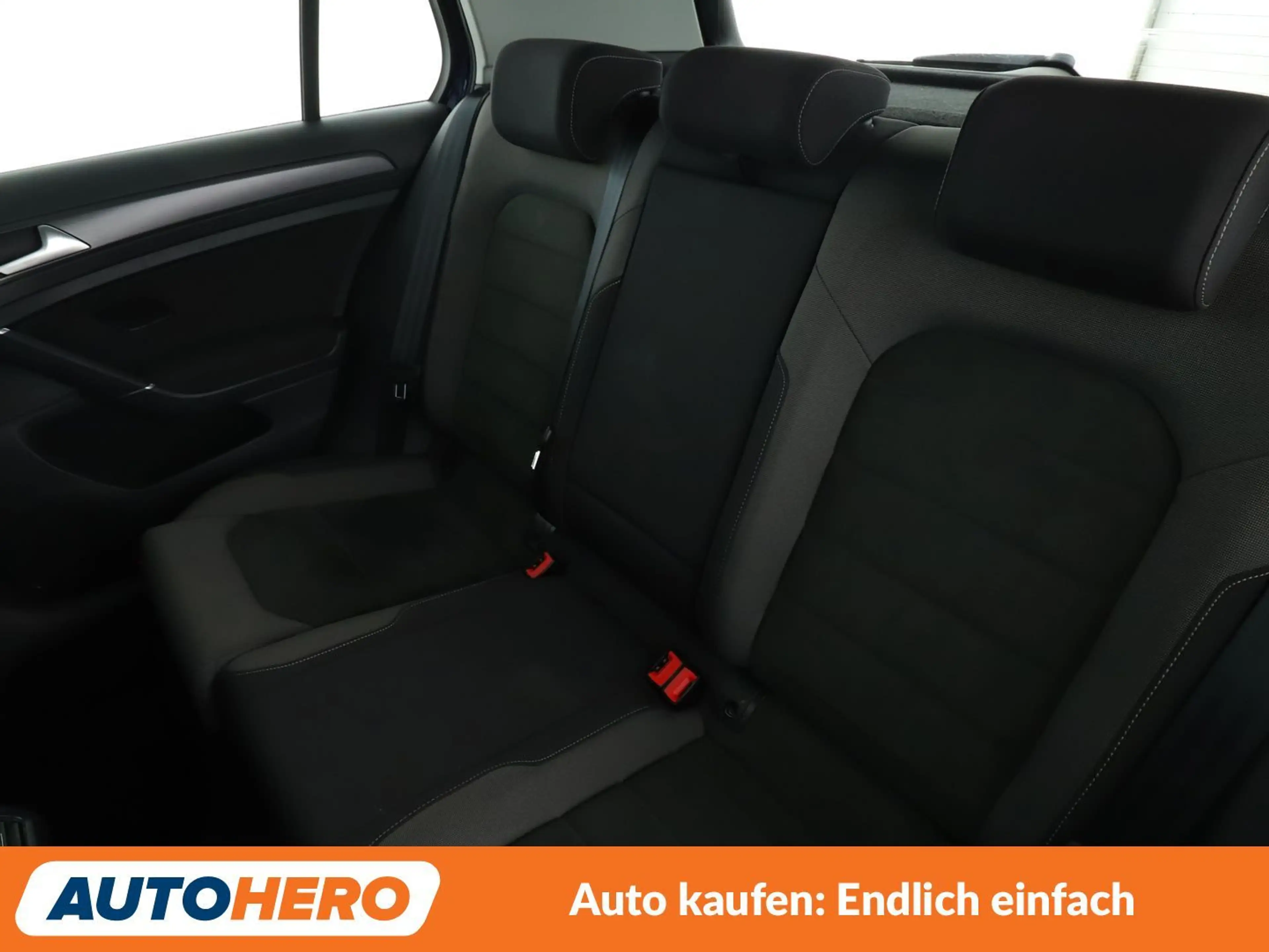 Volkswagen Golf 1.6 TDI Comfortline BMT Aut*NAVI*ACC*PDC*SHZ* — photo 14