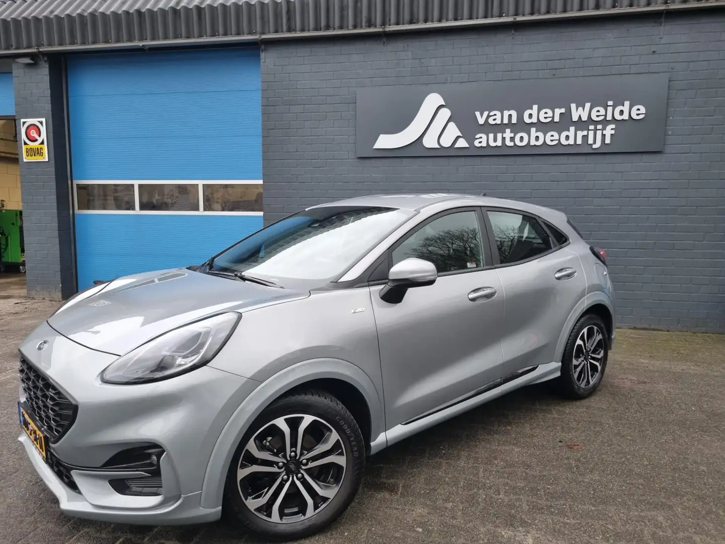 Ford Puma 1.0 EcoBoost Hybrid ST-Line X Gris - 2