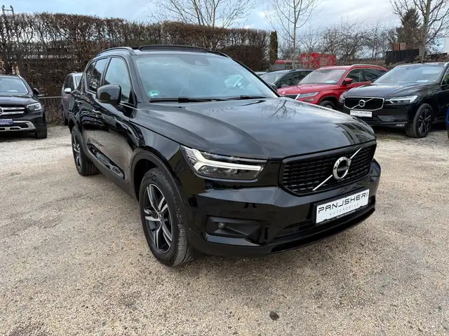 Volvo XC40 R Design AWD Panorama-SD MOTOR läuft unrund