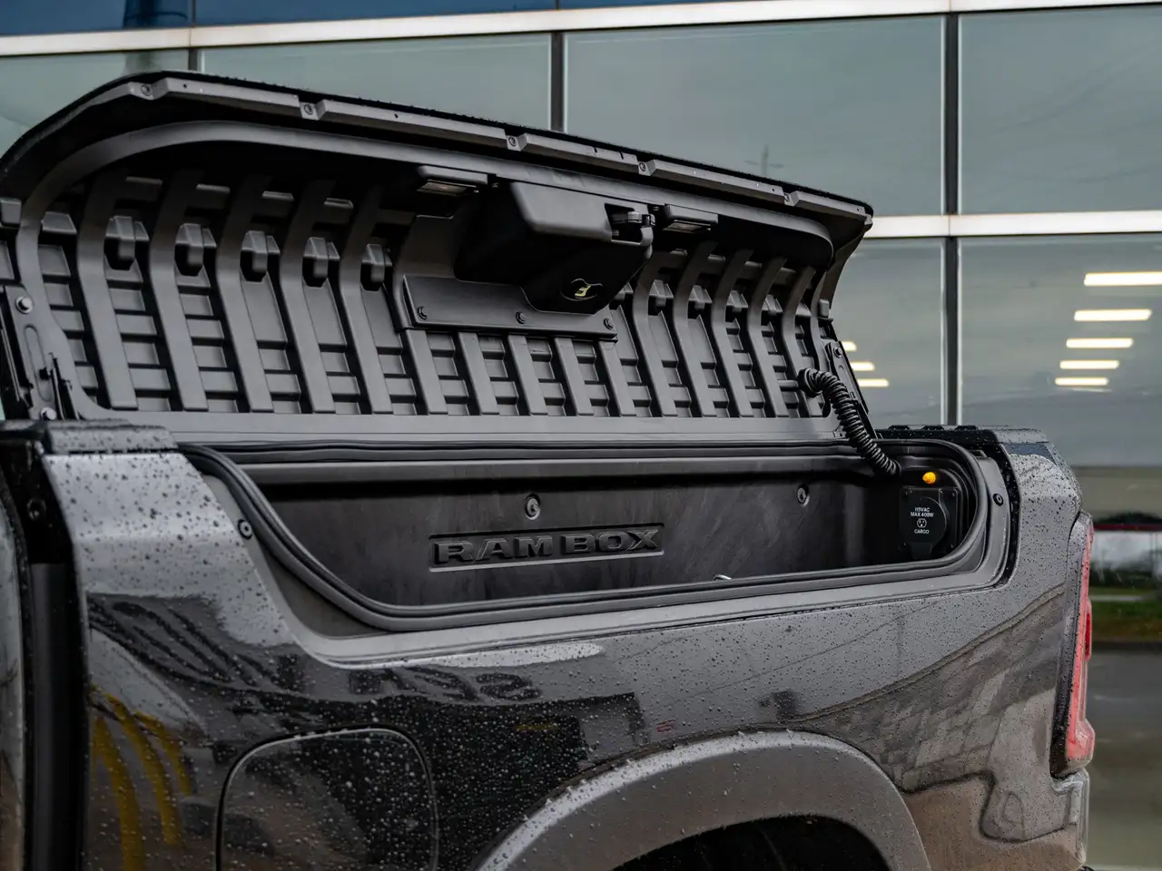 RAM 1500 снимка RAM 1500
