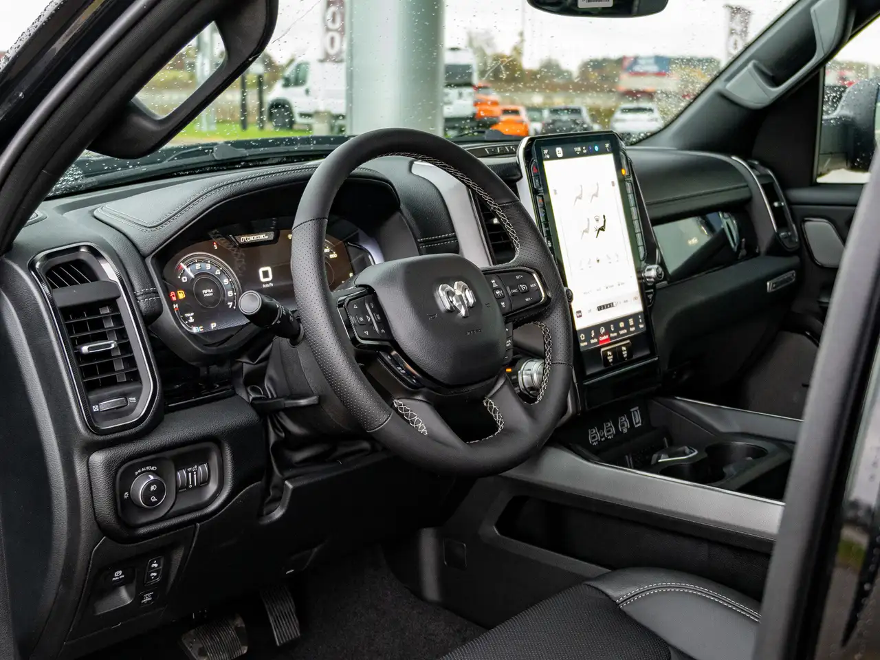 RAM 1500 снимка RAM 1500
