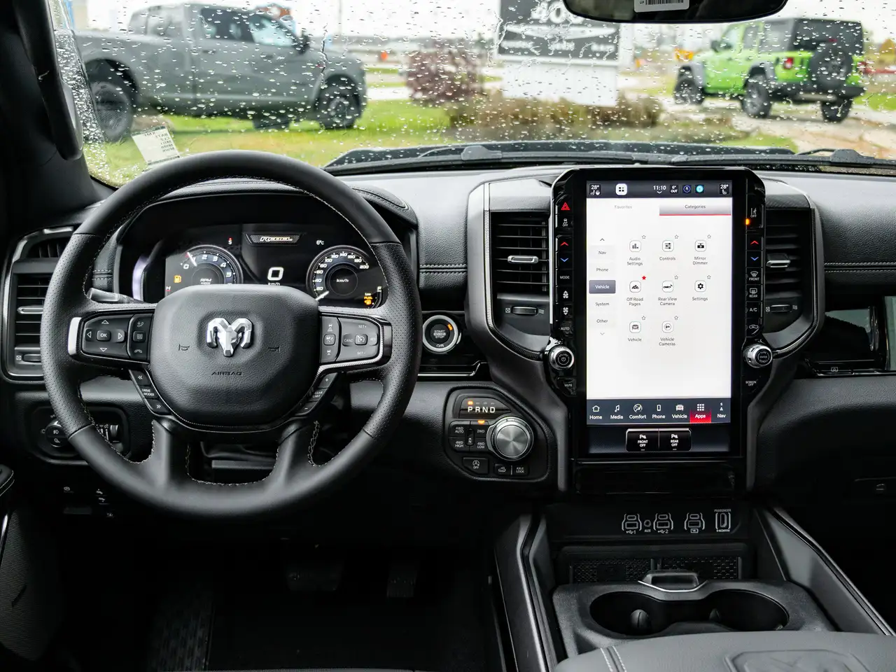RAM 1500 снимка RAM 1500
