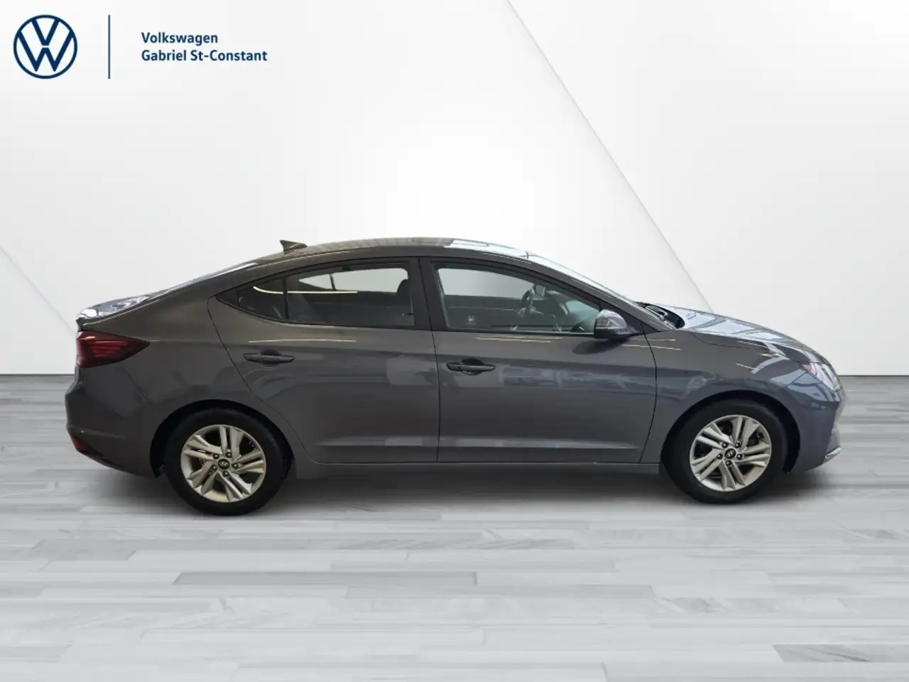Hyundai ELANTRA снимка Hyundai ELANTRA