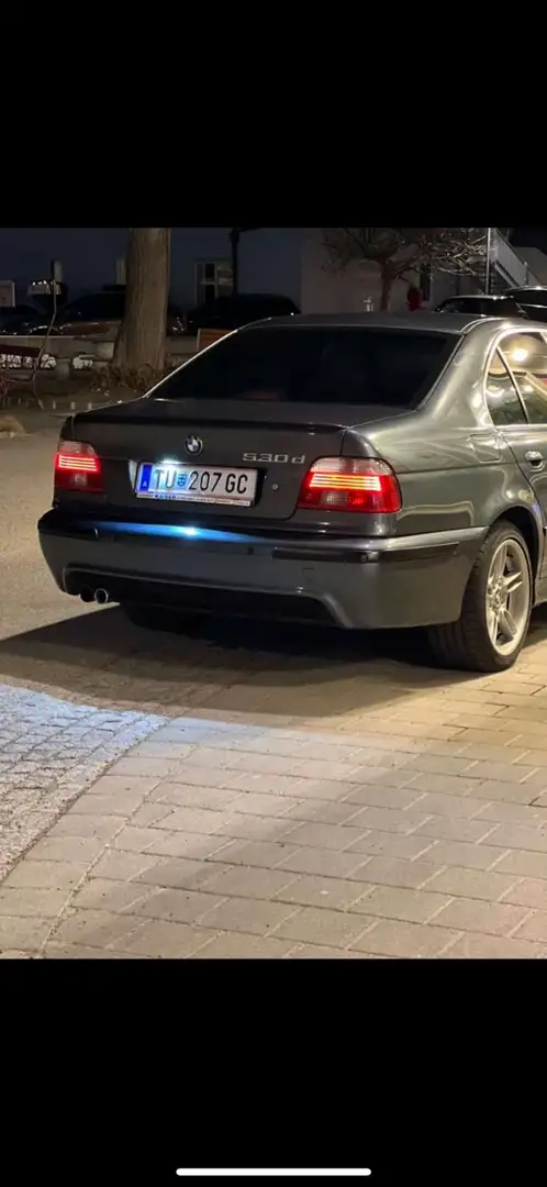 BMW 530 530d Grau - 2