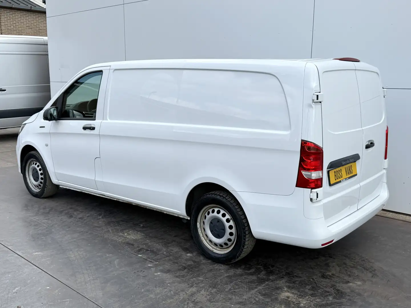 Mercedes-Benz Vito eVito 111 Elektrisch 41kWh 138KM WLTP Extra Lang C Blanc - 2