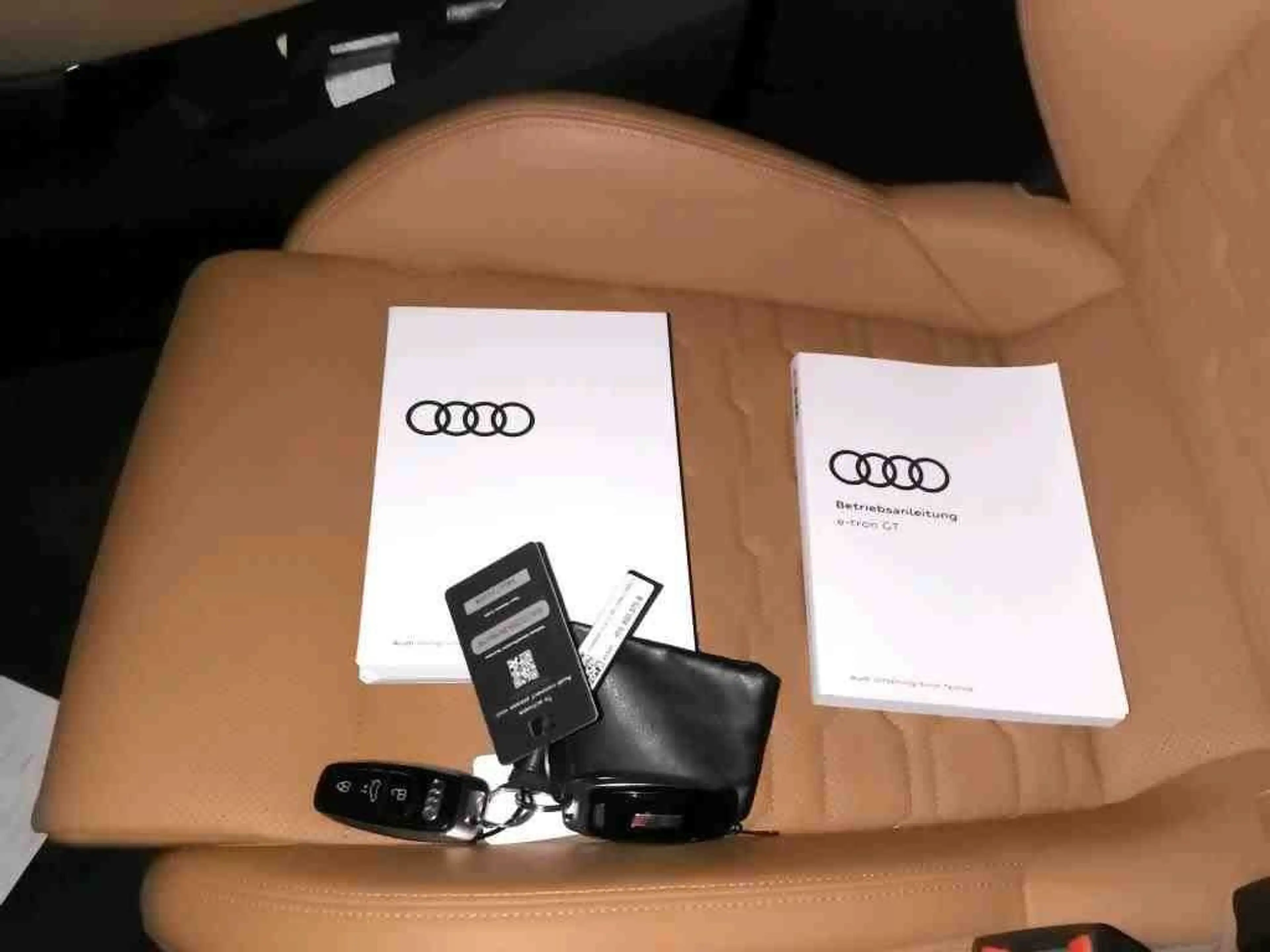 Audi e-tron GT E-tron GT RS Quattro*EXKLUSIVE*CARBON*KERAMIK* — photo 6