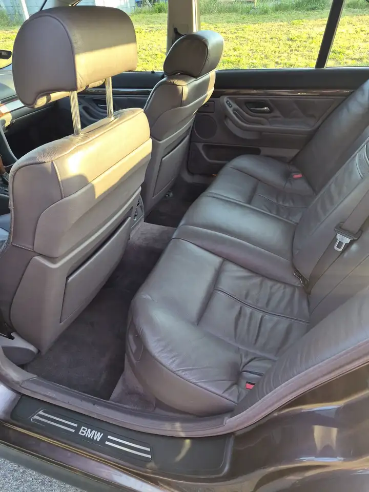 BMW 740i V8 E38, foto 10