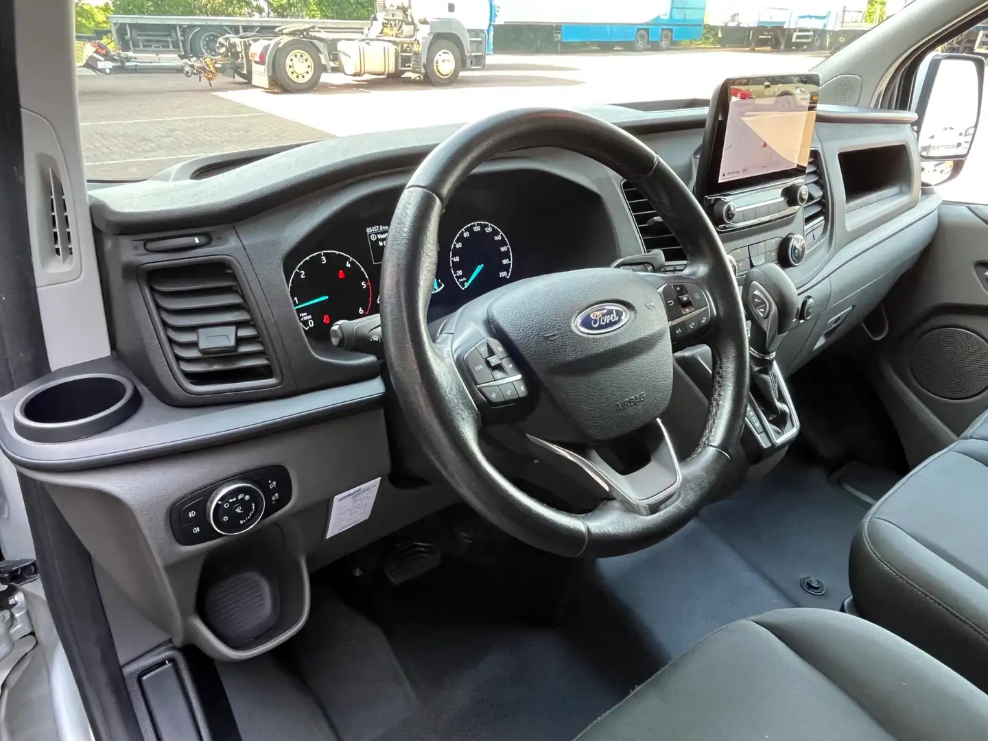 Ford Transit Custom 300 2.0 TDCI 130pk AUTOMAAT L2 Gesloten Bestel Lim Grijs - 2