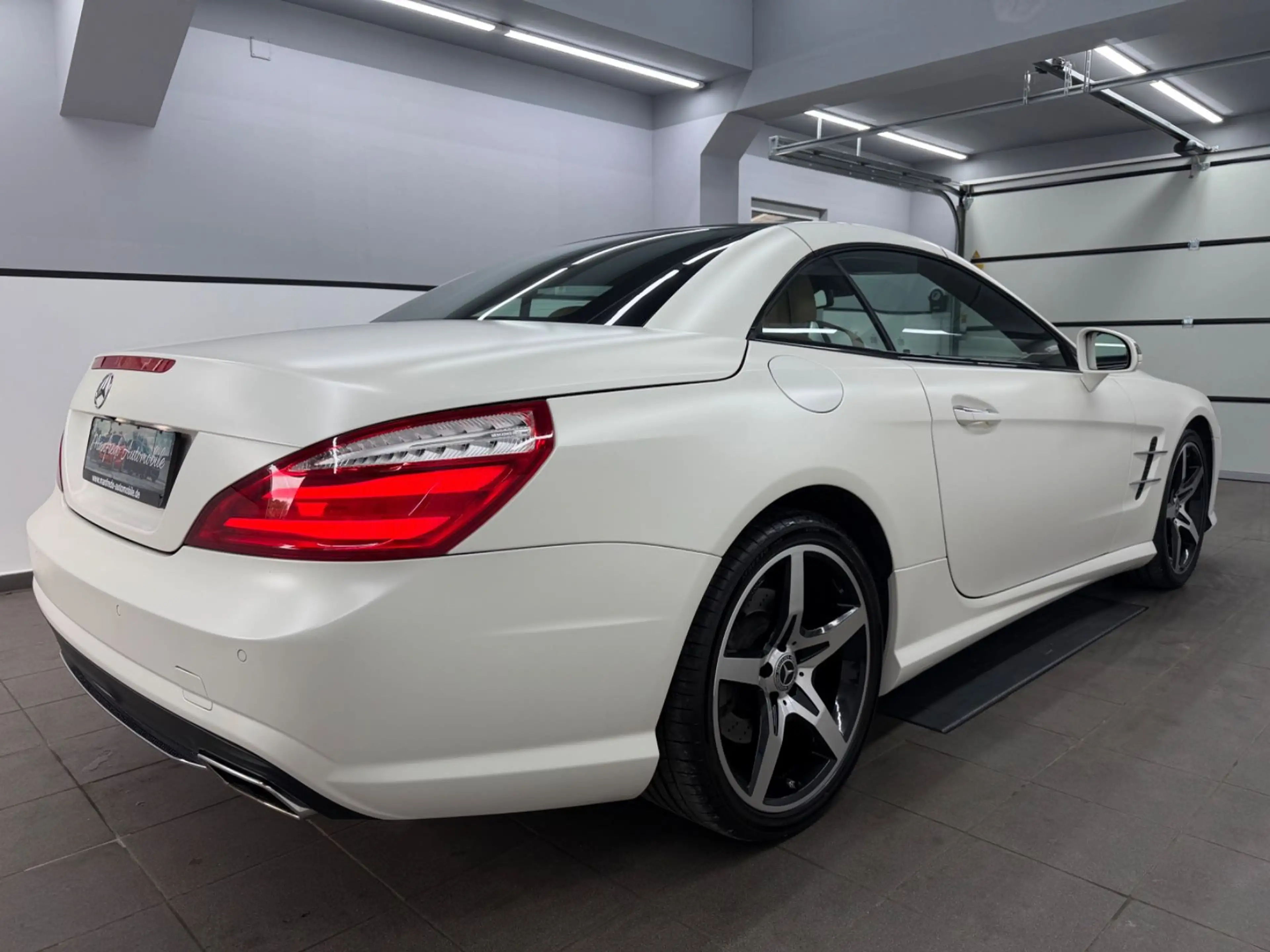Mercedes-Benz SL 500 AMG Designo Magno Kaschmirweiss/Vollausst — photo 9