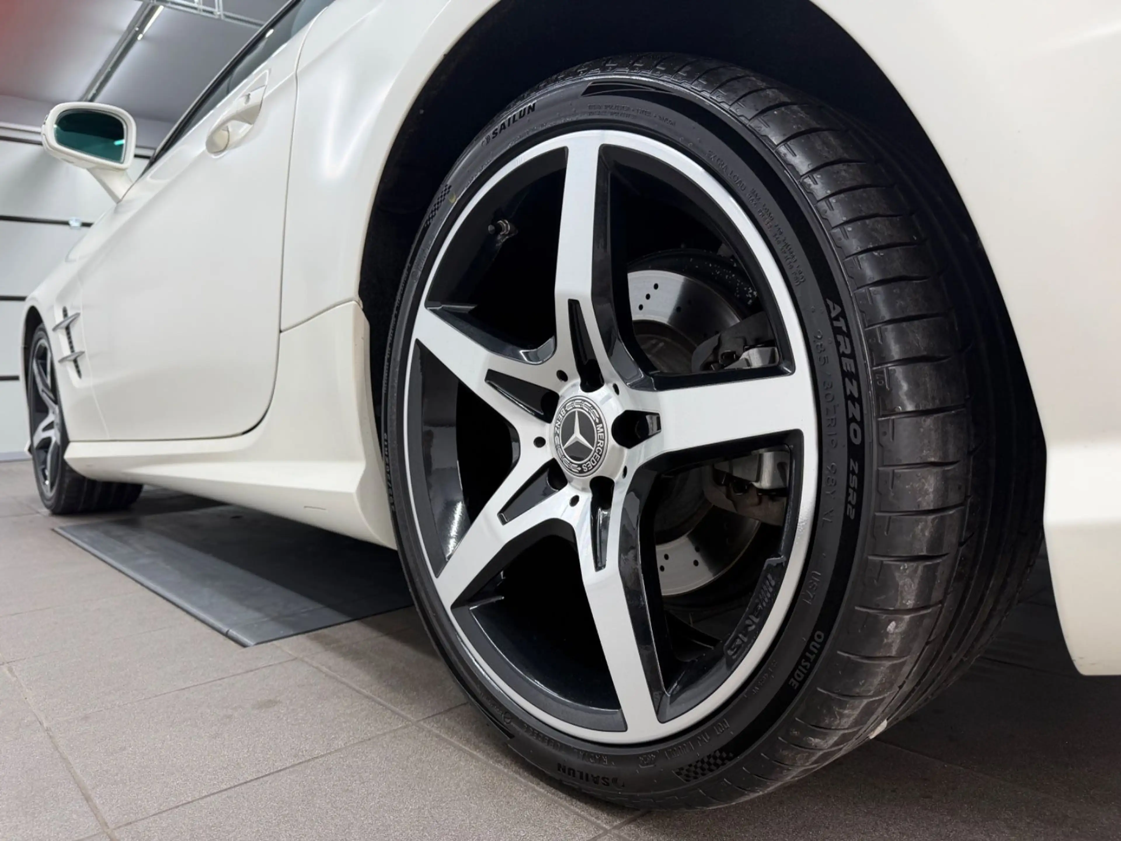 Mercedes-Benz SL 500 AMG Designo Magno Kaschmirweiss/Vollausst — photo 12