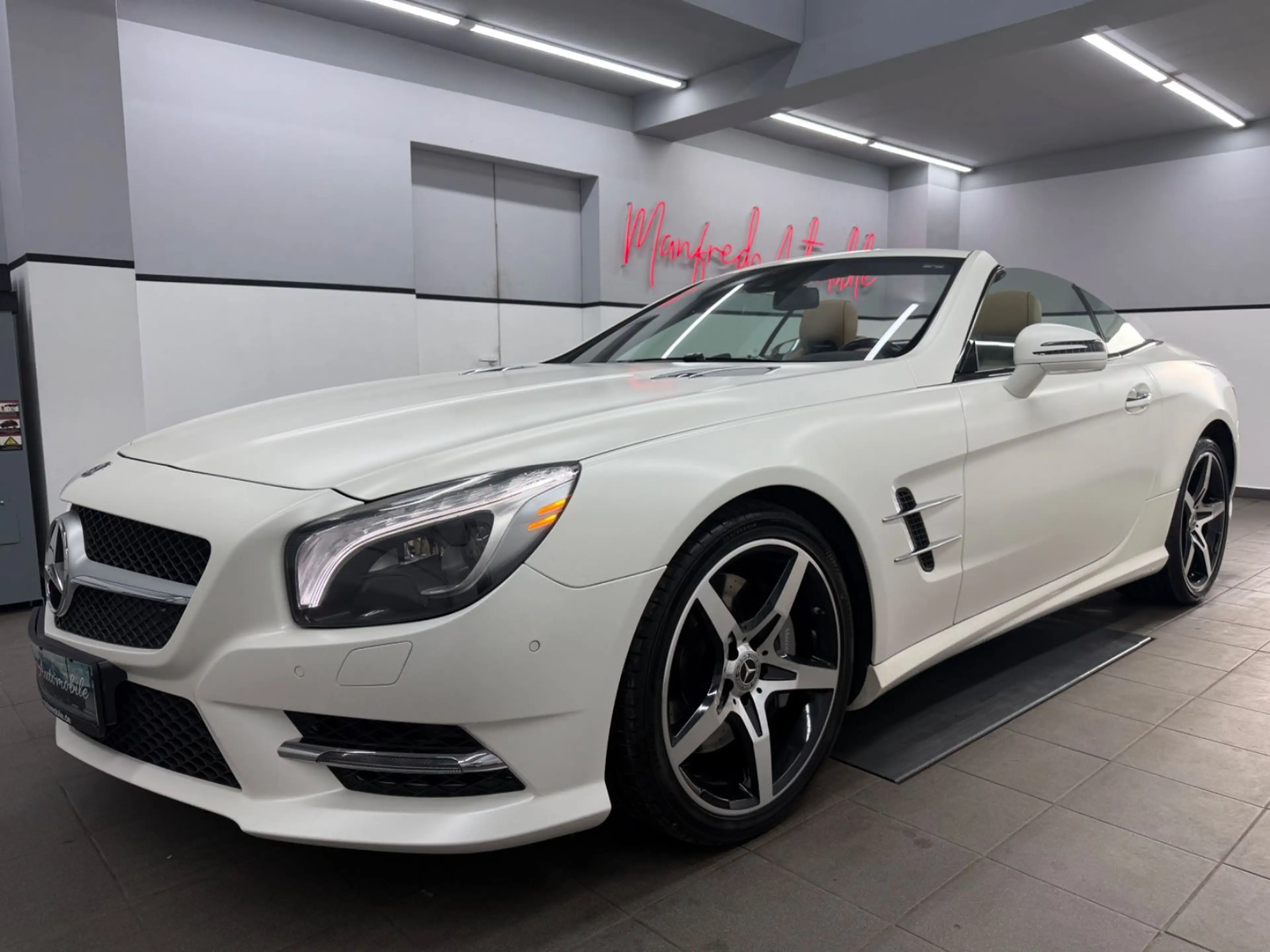 Mercedes-Benz SL 500 AMG Designo Magno Kaschmirweiss/Vollausst