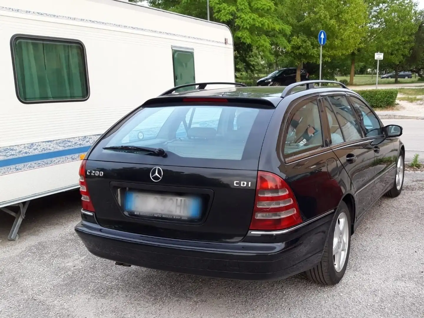 Mercedes-Benz 220 - 1