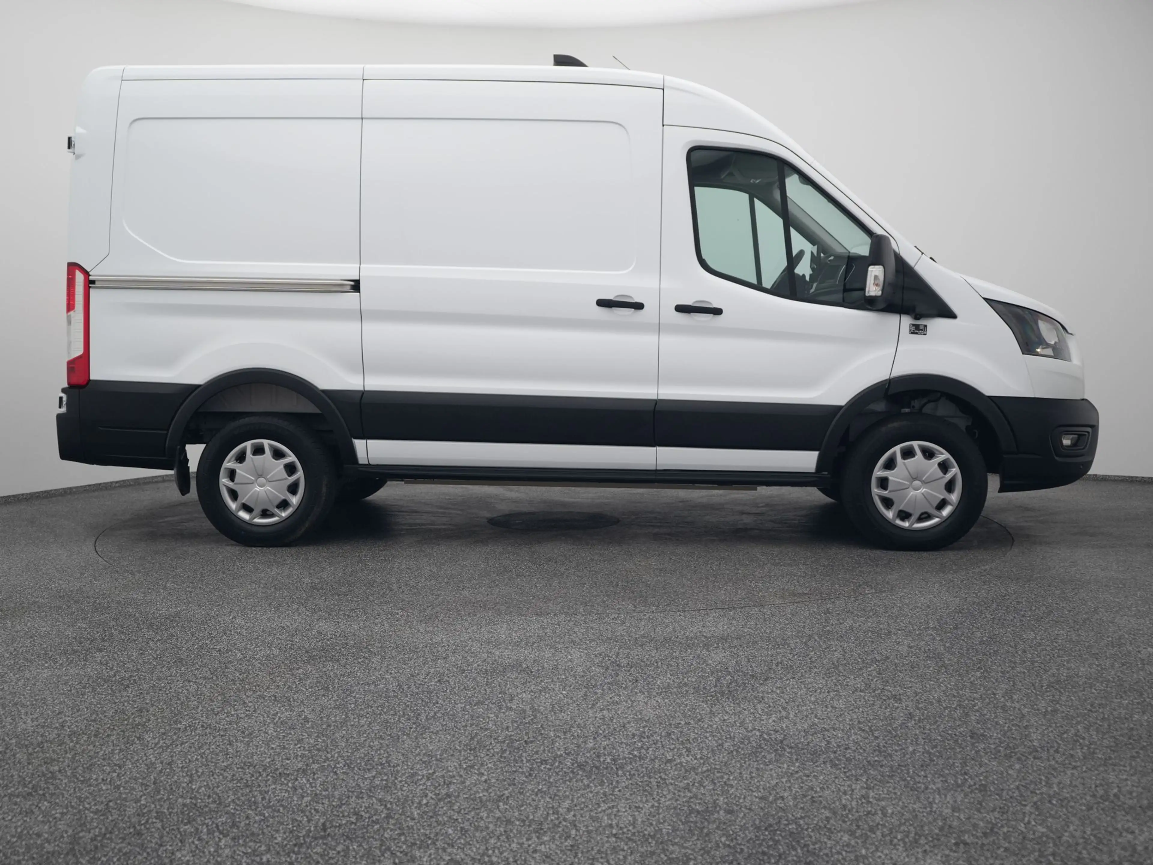 Ford E-Transit 350 L2H2 Trend 68 kWh | CAMERA | CARPLAY | STOELVE — photo 16