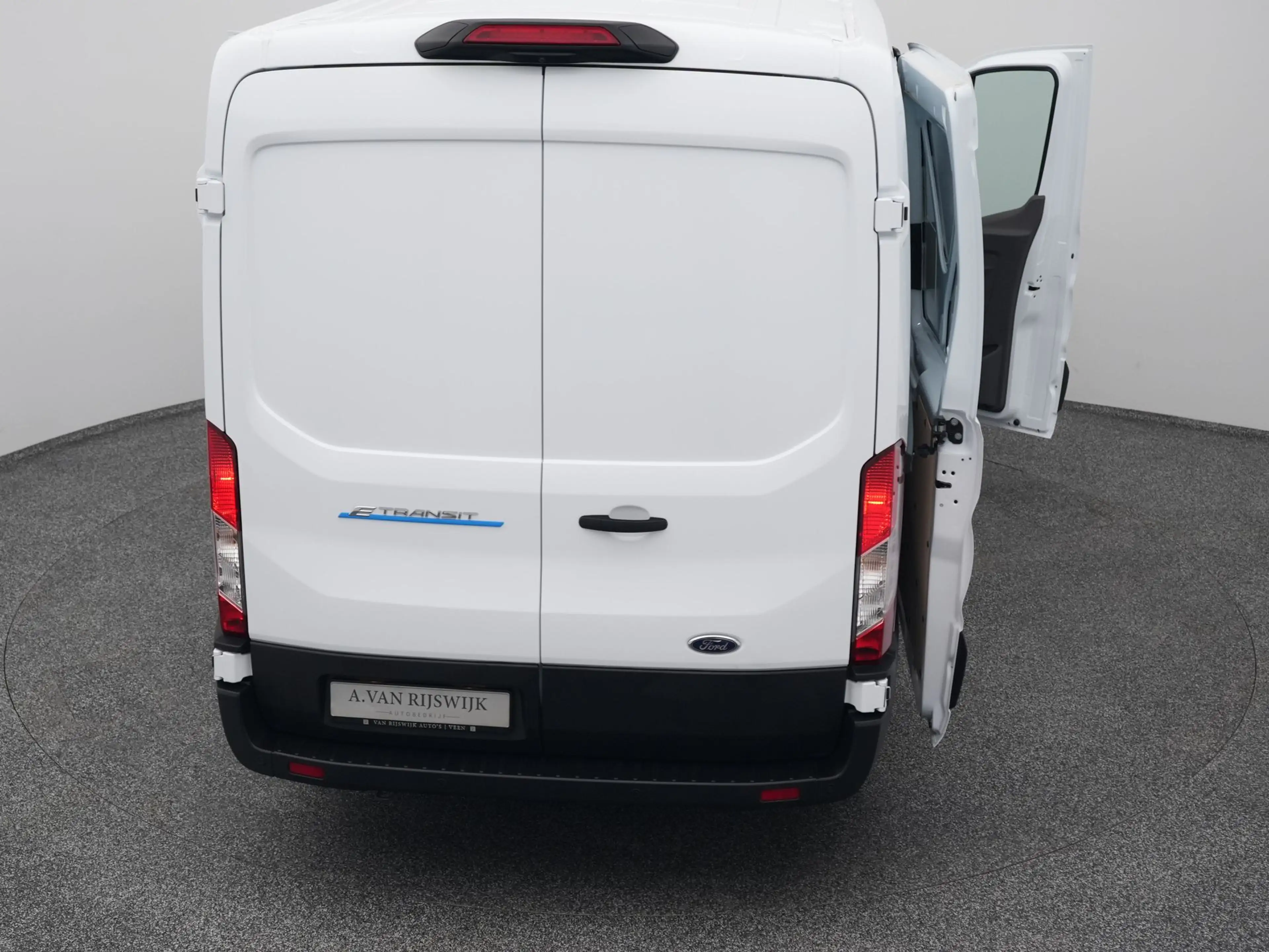 Ford E-Transit 350 L2H2 Trend 68 kWh | CAMERA | CARPLAY | STOELVE — photo 31