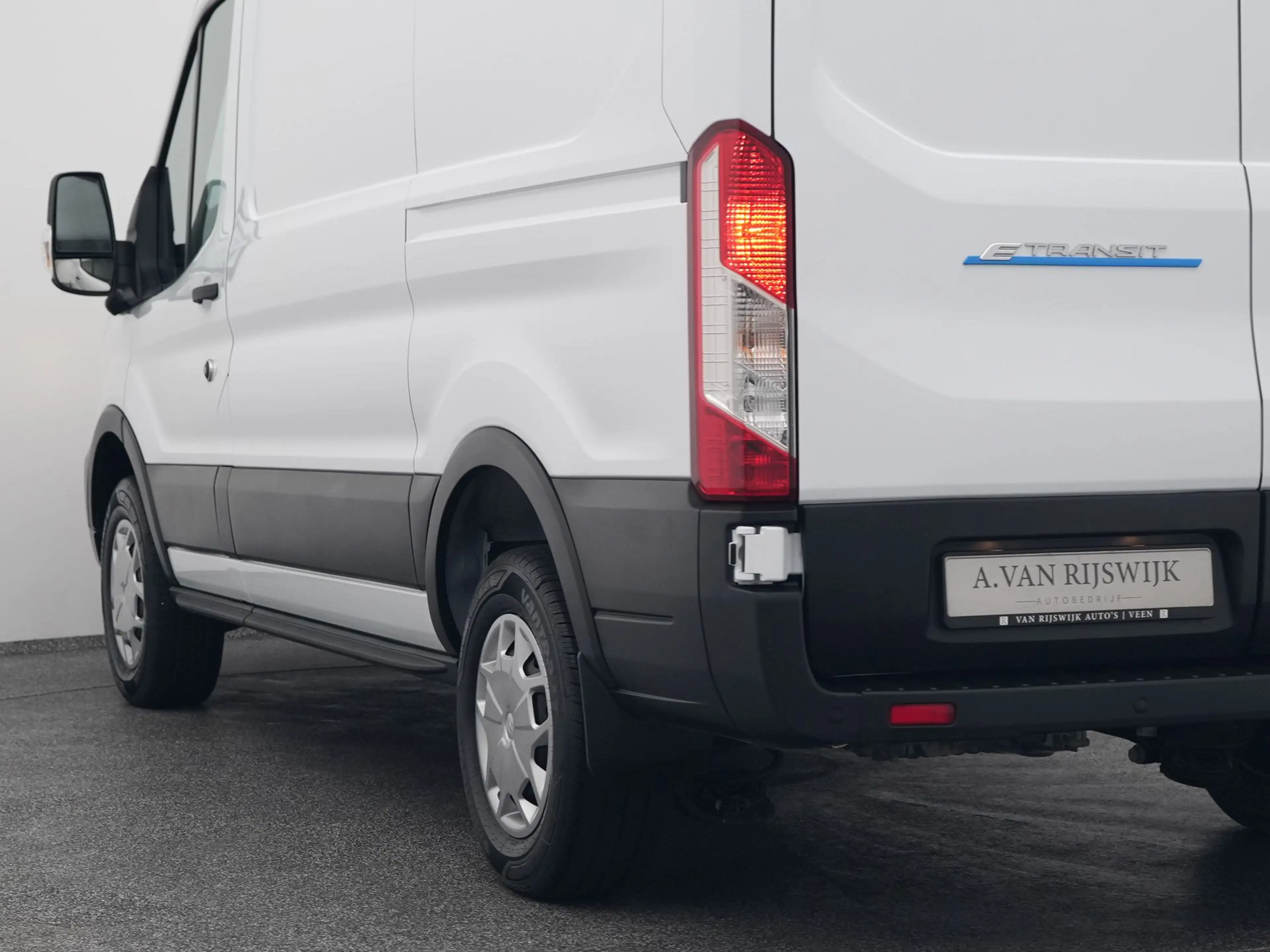 Ford E-Transit 350 L2H2 Trend 68 kWh | CAMERA | CARPLAY | STOELVE — photo 20