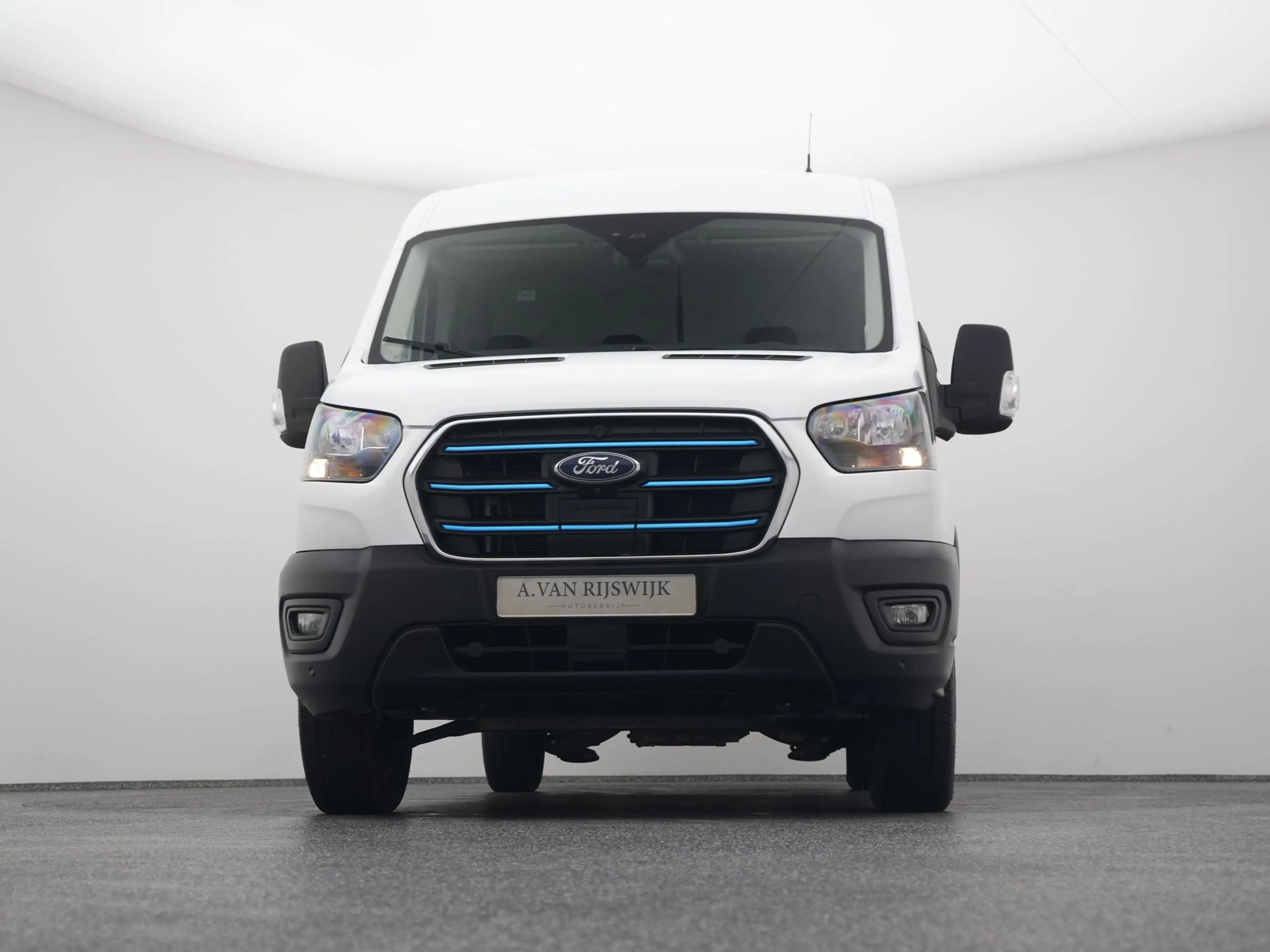Ford E-Transit 350 L2H2 Trend 68 kWh | CAMERA | CARPLAY | STOELVE — photo 36