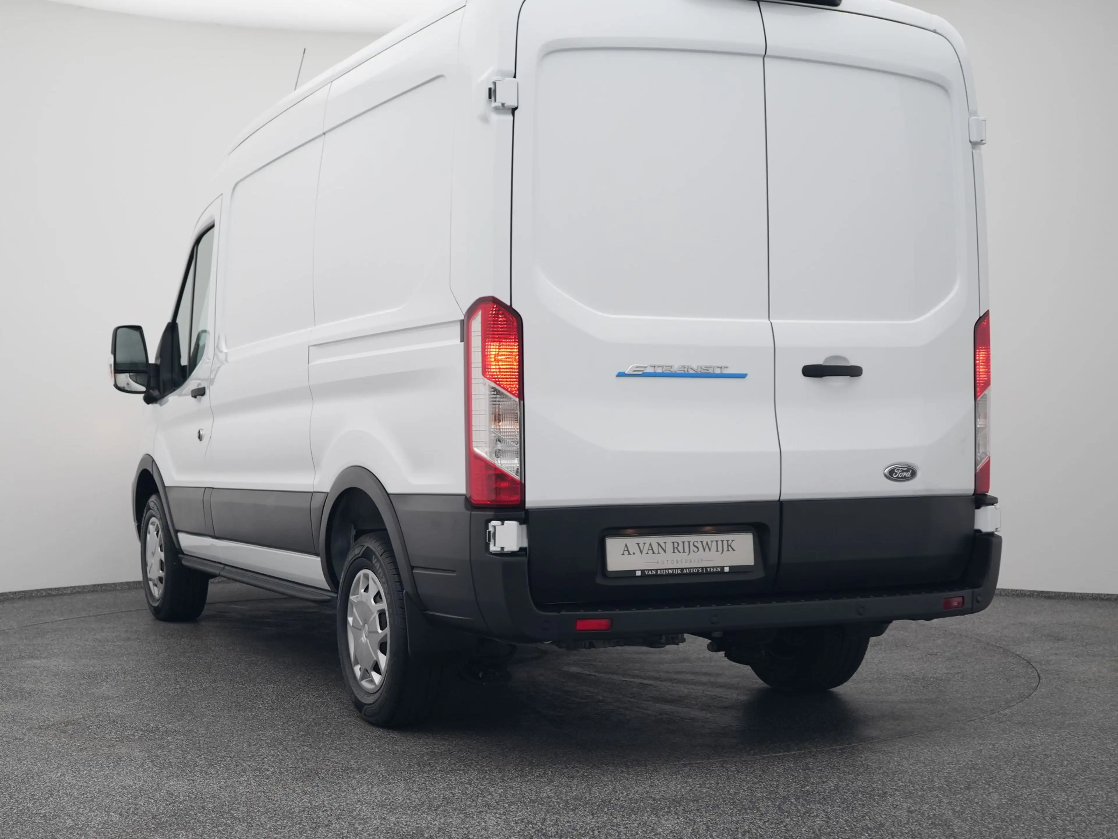 Ford E-Transit 350 L2H2 Trend 68 kWh | CAMERA | CARPLAY | STOELVE — photo 6