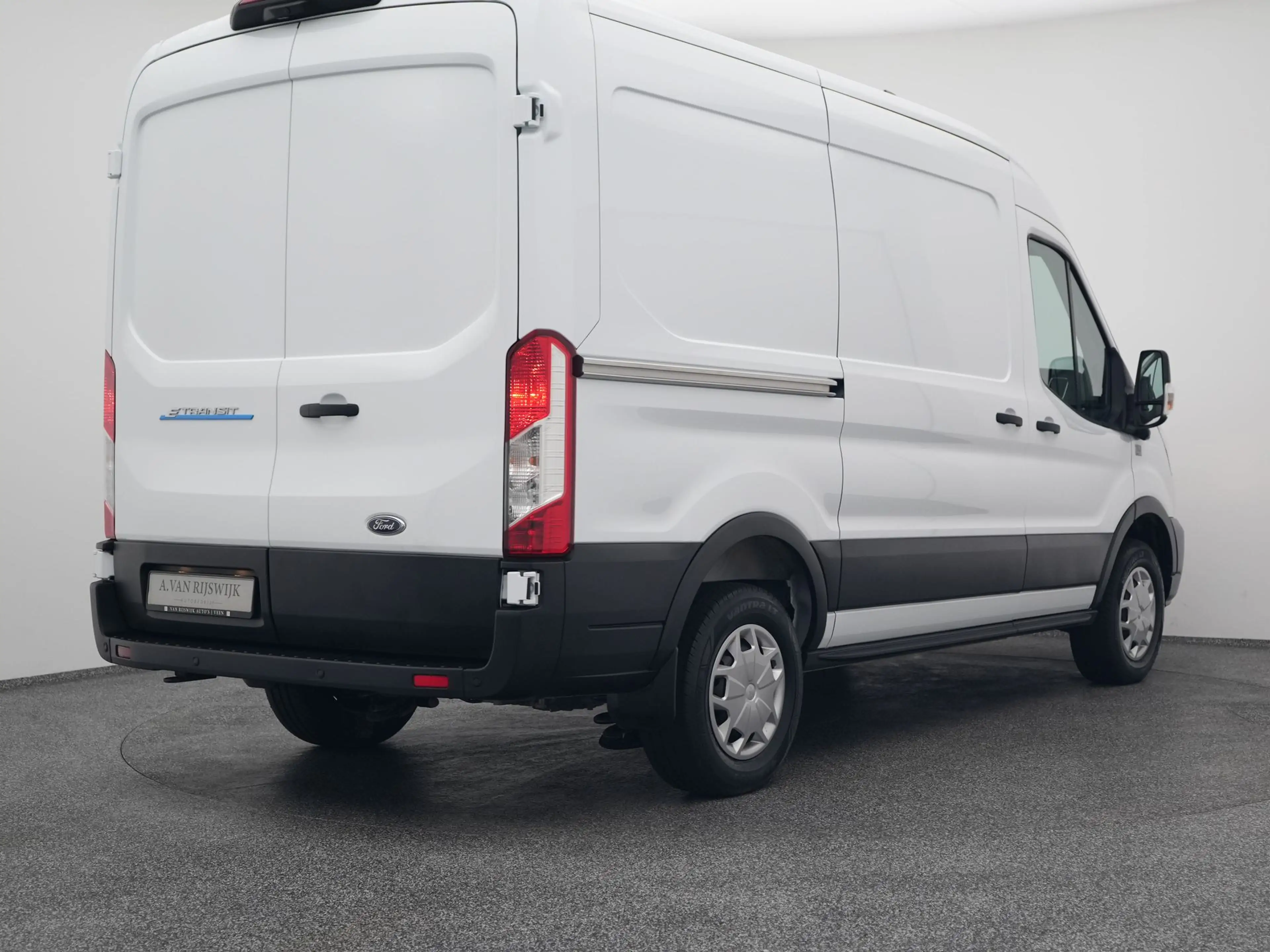 Ford E-Transit 350 L2H2 Trend 68 kWh | CAMERA | CARPLAY | STOELVE — photo 7