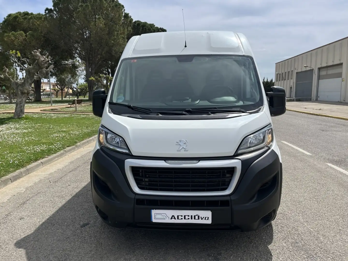 Peugeot Boxer Furgón 2.2BlueHDI 335 L3H2 Asphalt S&S 140 Blanco - 2