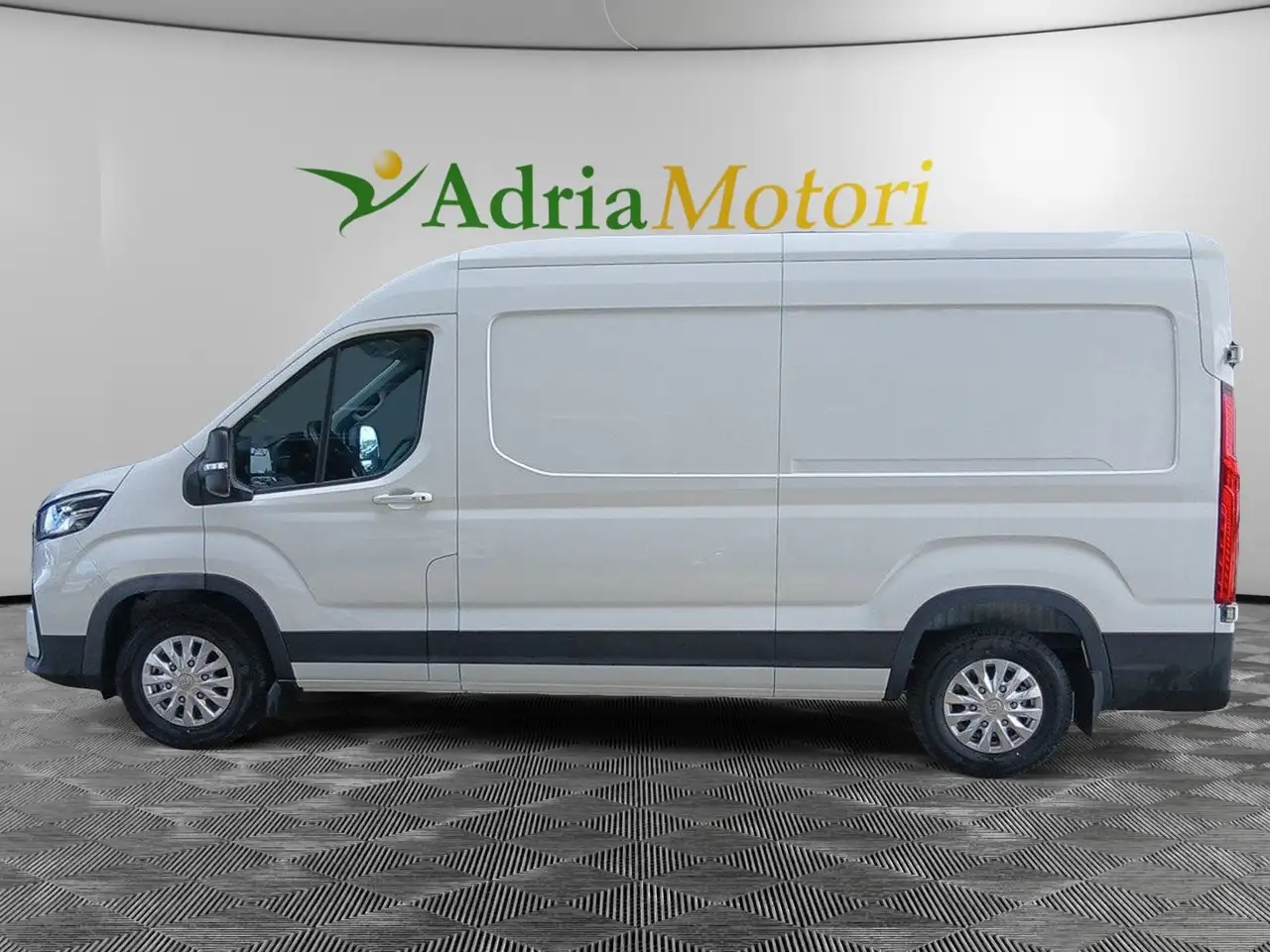 Maxus Model not specified 2025