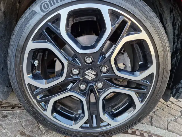 Suzuki Swift view 7