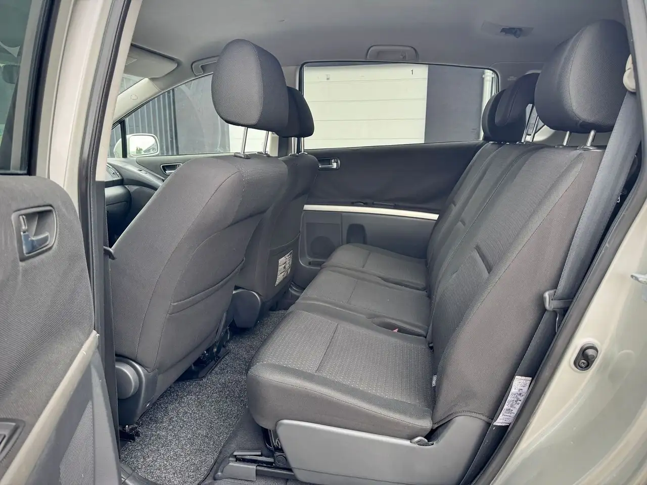TOYOTA COROLLA VERSO 2.2 D-4D 136 ch AVANT BVM - VOLANT EN CUIR - 2EME MAIN - CLIMATISATION