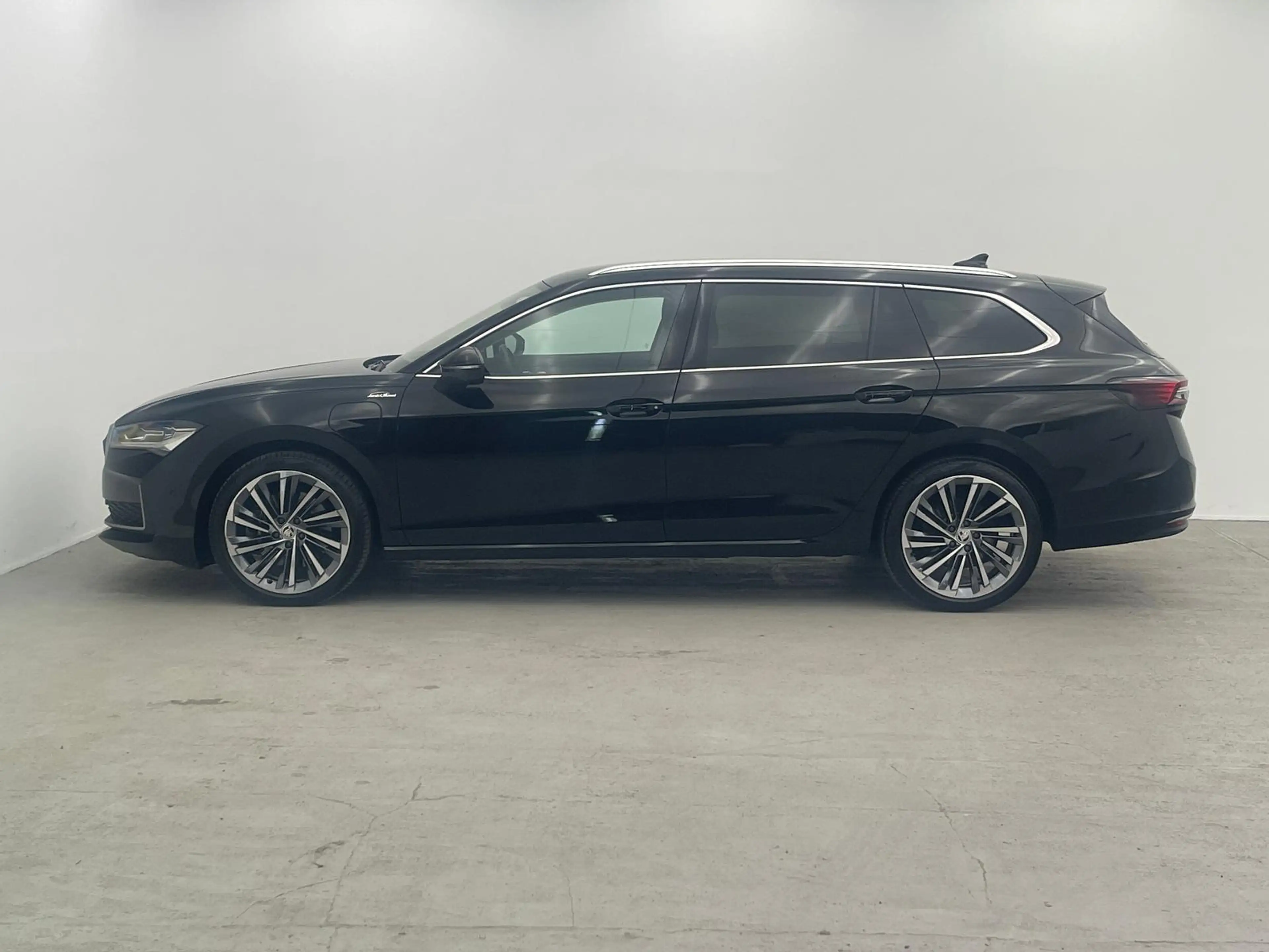 Skoda Superb Combi 1.5 TSI iV L&K DSG 360°KAM*HUD*CANTON*AHK*ME — photo 12