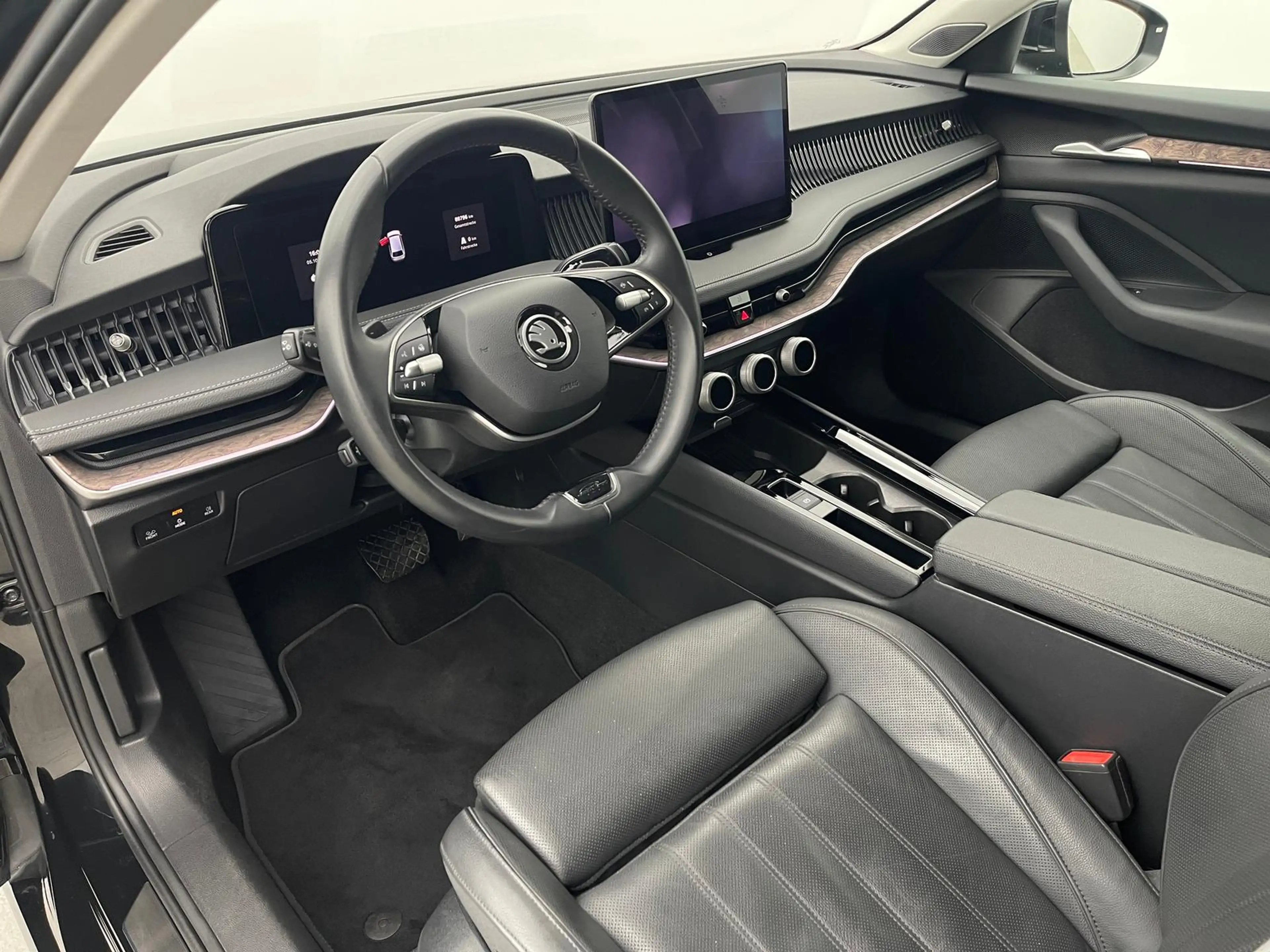 Skoda Superb Combi 1.5 TSI iV L&K DSG 360°KAM*HUD*CANTON*AHK*ME — photo 13