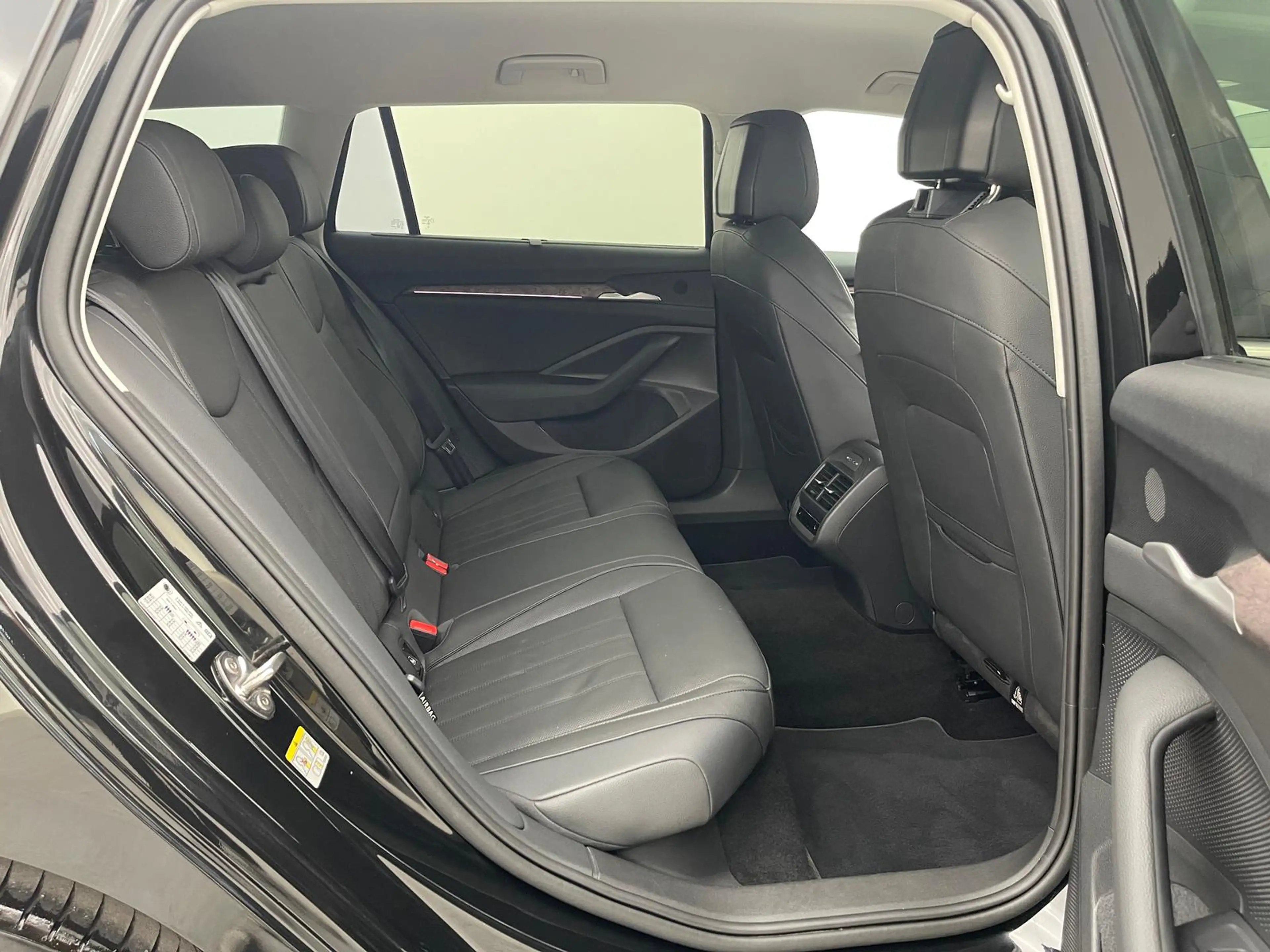 Skoda Superb Combi 1.5 TSI iV L&K DSG 360°KAM*HUD*CANTON*AHK*ME — photo 15