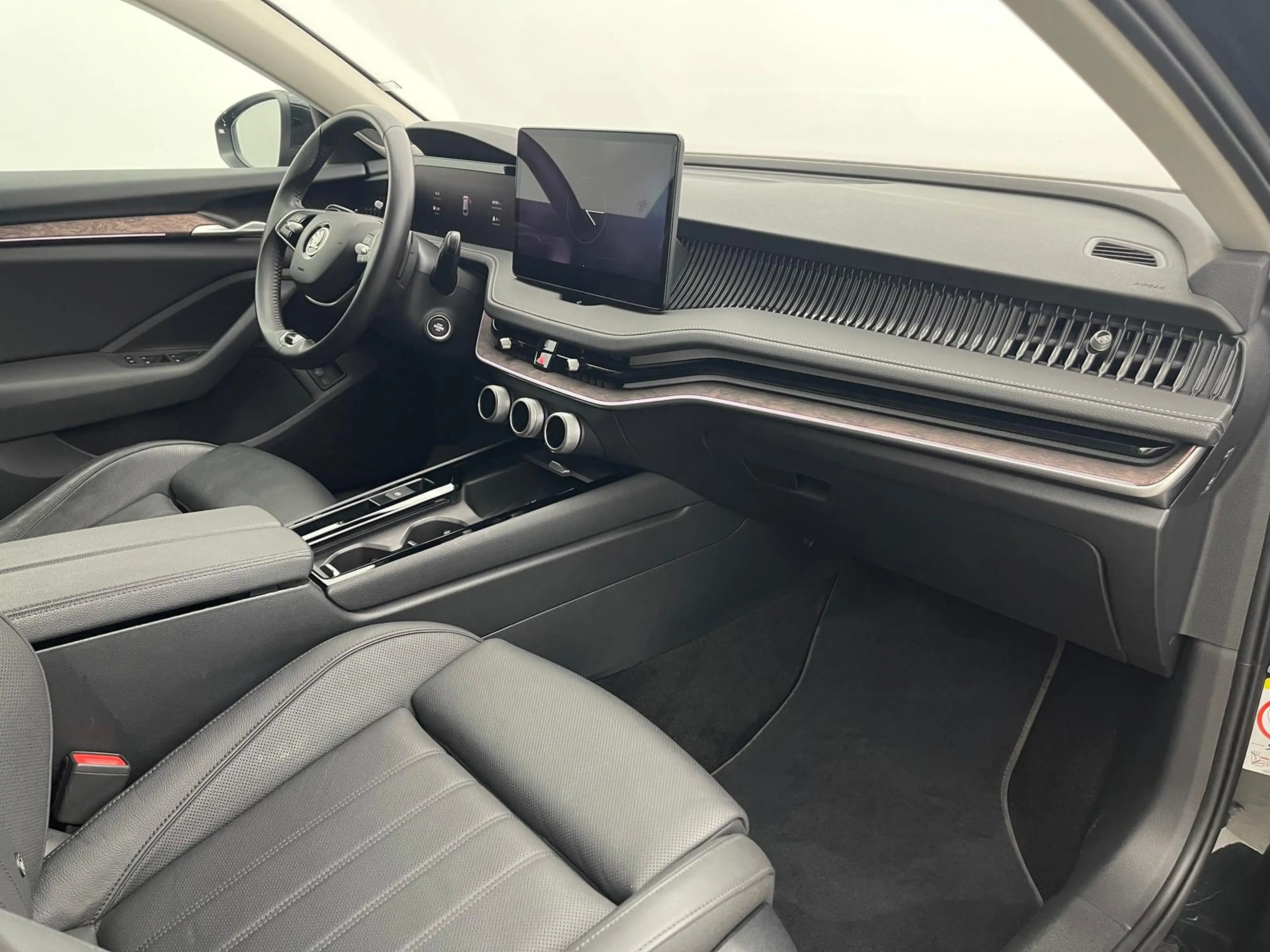 Skoda Superb Combi 1.5 TSI iV L&K DSG 360°KAM*HUD*CANTON*AHK*ME — photo 14
