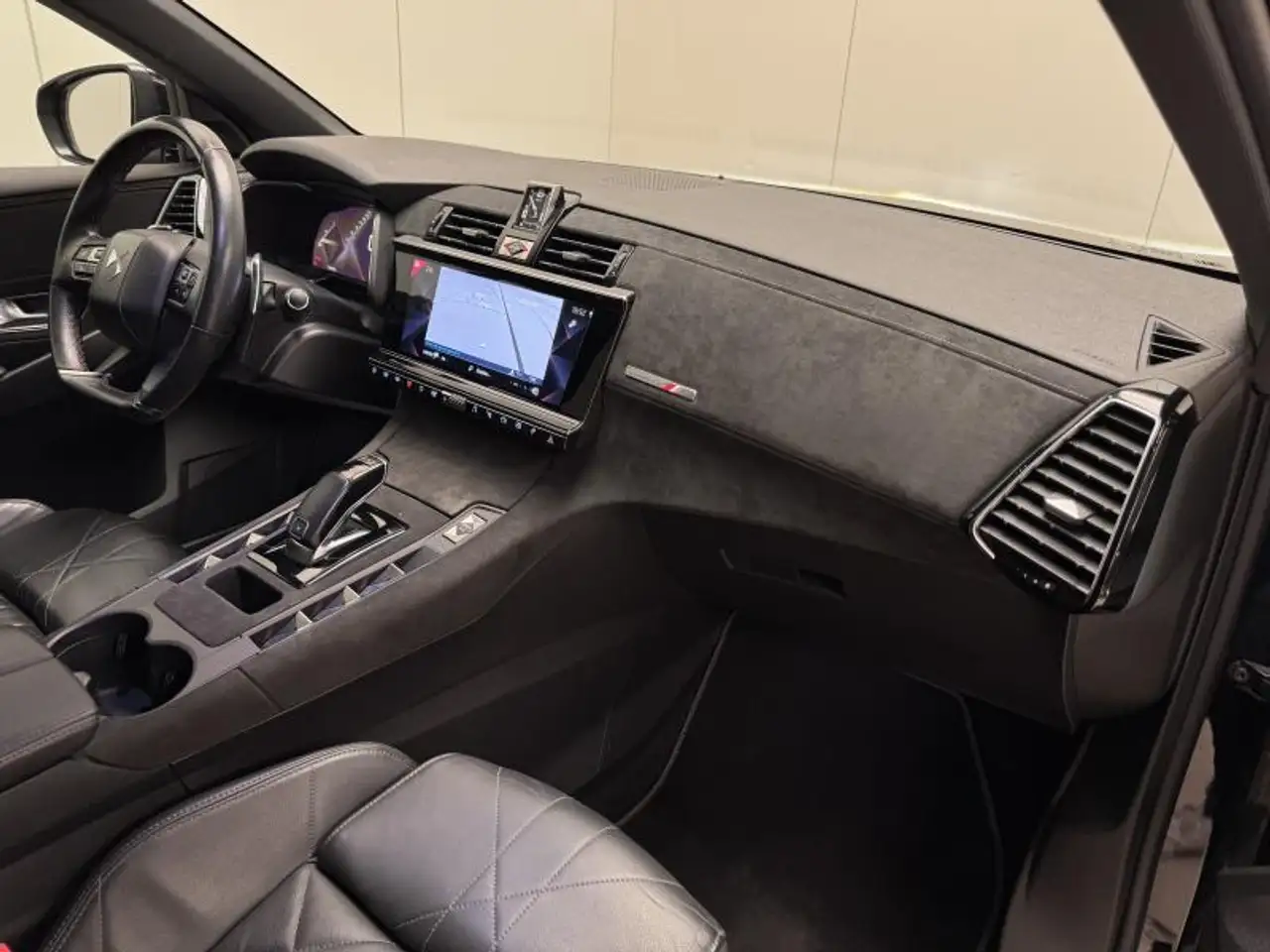 DS Automobiles DS 7 Crossback 2022 — фото 15