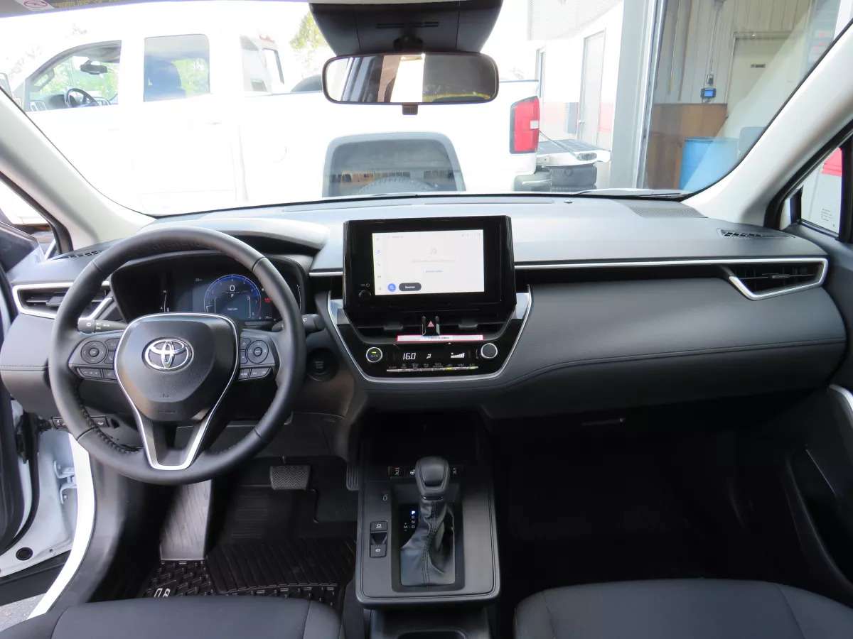 2026 Toyota Corolla Cross LE | AWD | Automatic | Alloy Wheels | Heated Seats — photo 1