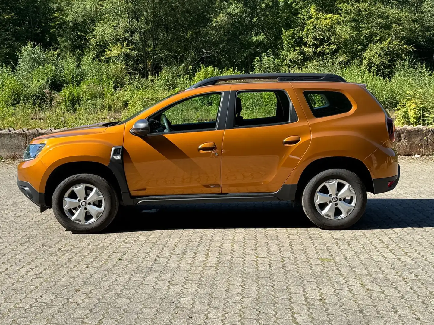 Dacia Duster II Comfort LPG Sitzheizung PDC Oranje - 2
