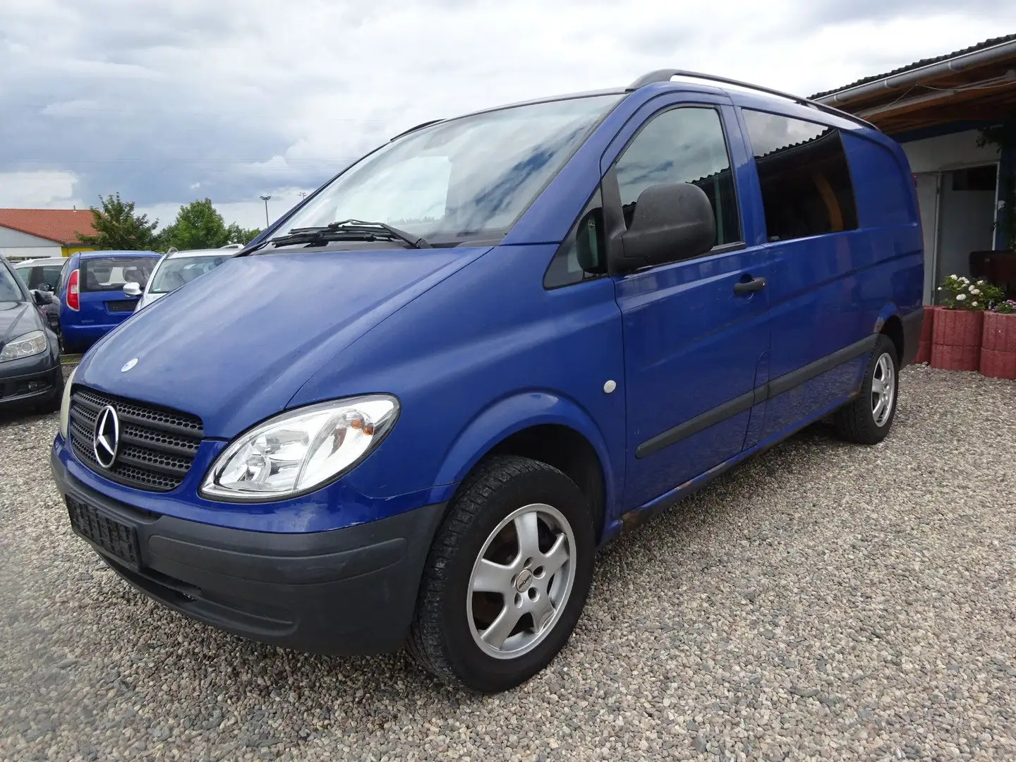 Mercedes-Benz Vito Mixto 115 CDI lang Blau - 1