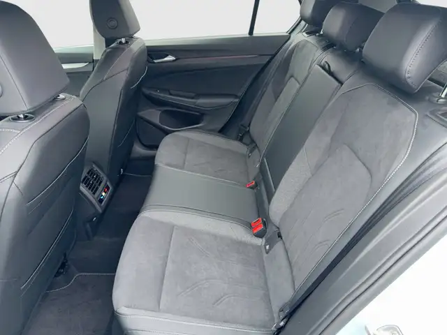 Volkswagen Golf view 20