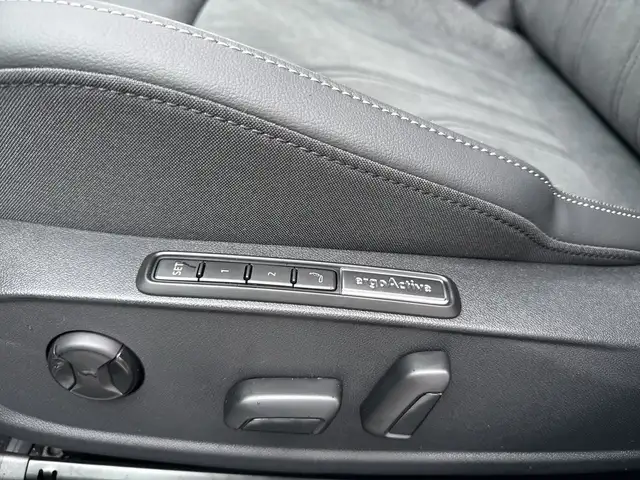 Volkswagen Golf view 10
