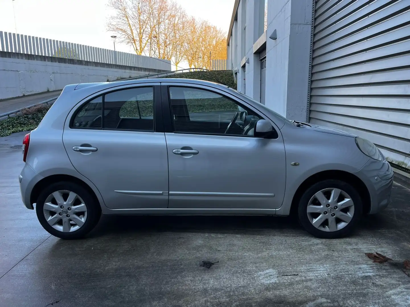 Nissan Micra 1.2 Tekna CVT Gris - 2