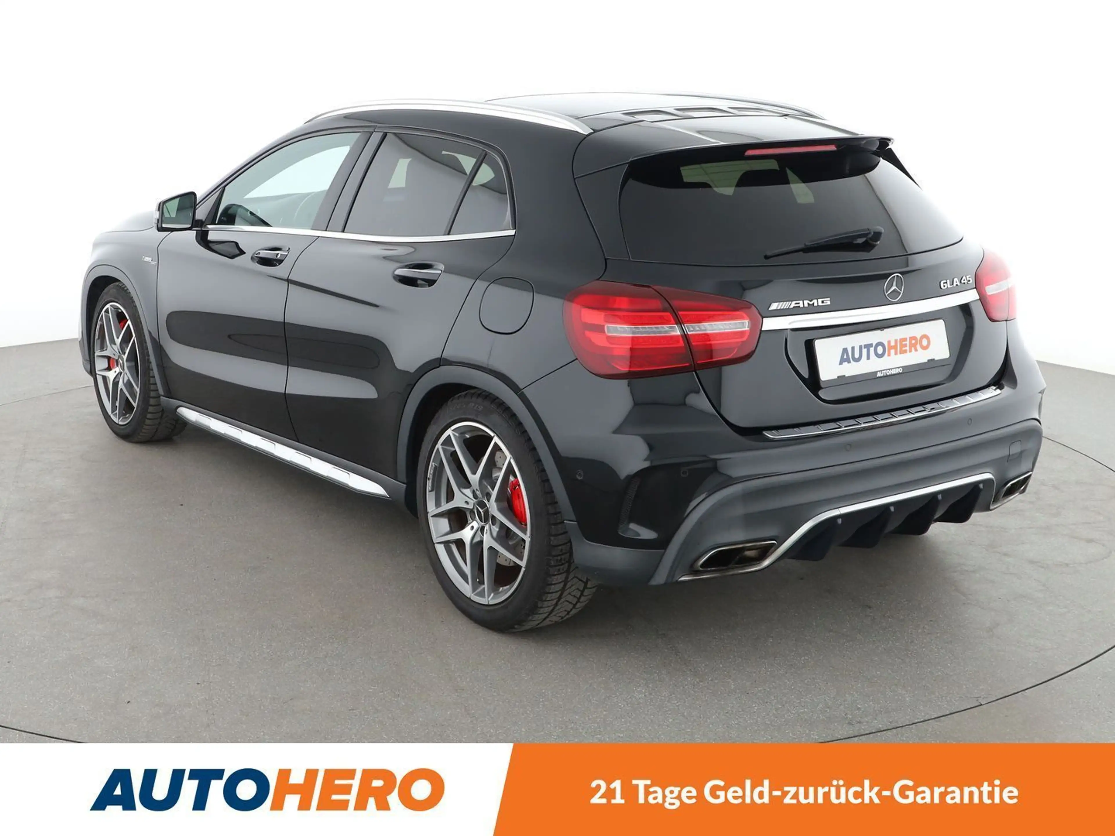 Mercedes-Benz GLA 45 AMG 4Matic Aut.*LED*NAVI*ACC*CAM*PDC*SHZ*KLIMA* — photo 4