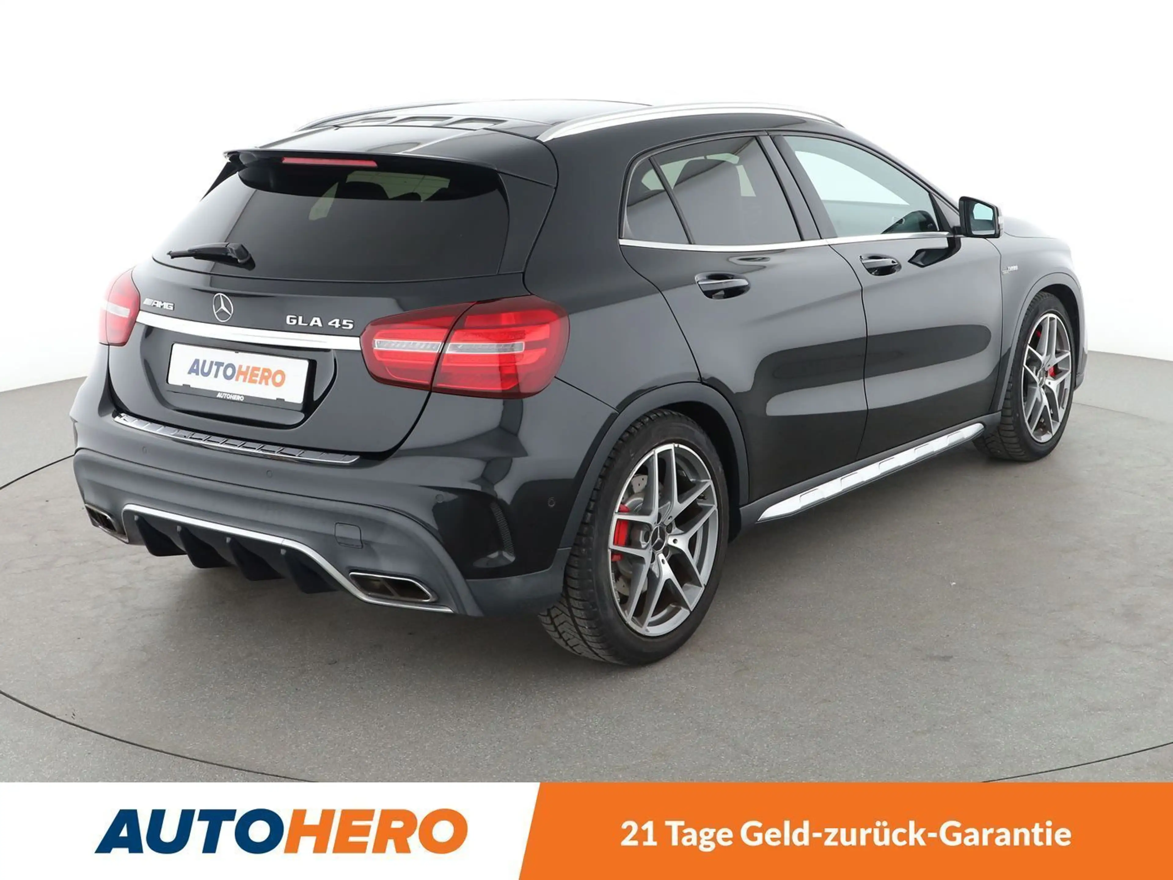 Mercedes-Benz GLA 45 AMG 4Matic Aut.*LED*NAVI*ACC*CAM*PDC*SHZ*KLIMA* — photo 6