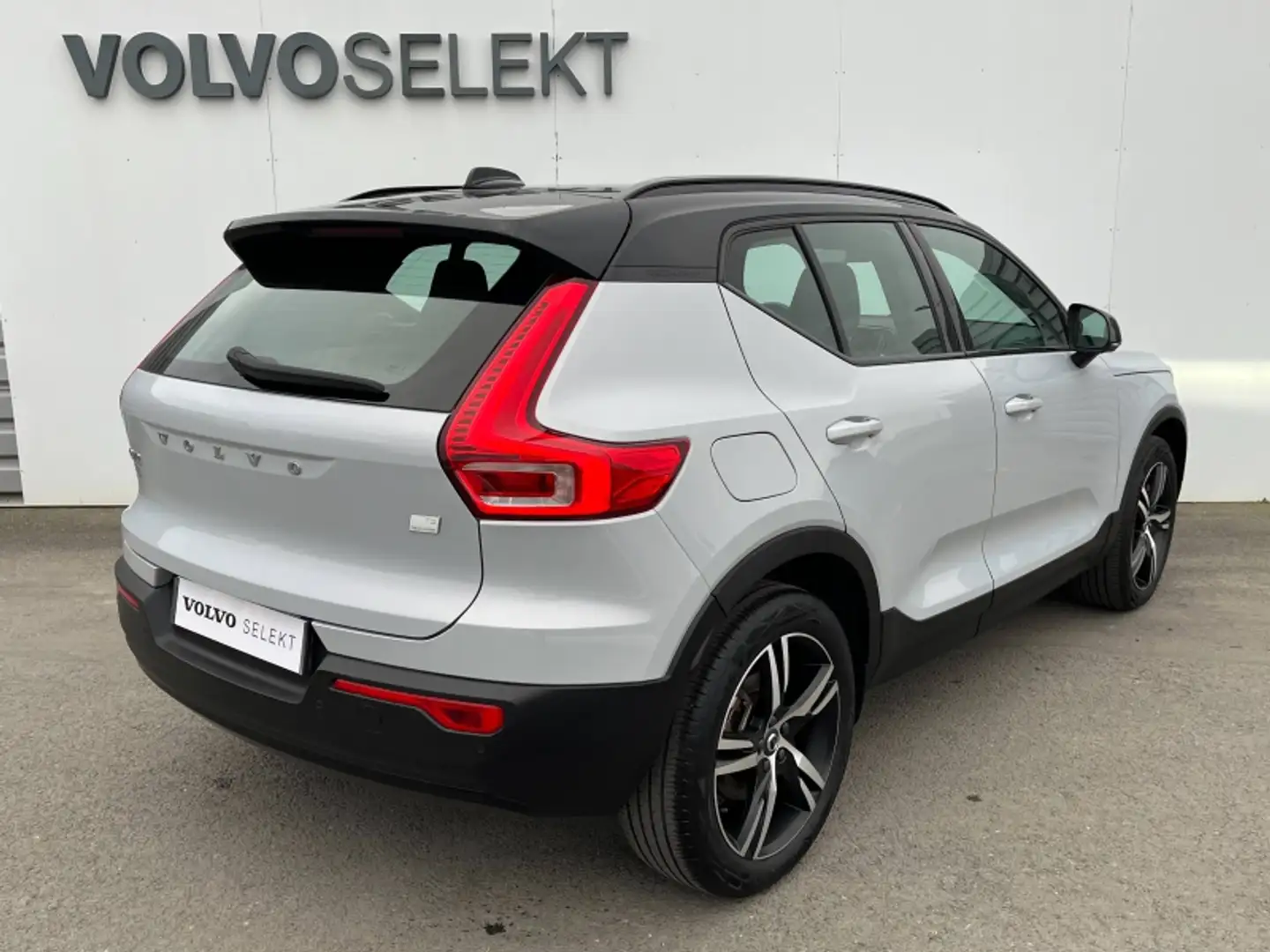 Volvo XC40 T5 Recharge 180 + 82ch R-Design DCT 7 Gris - 2