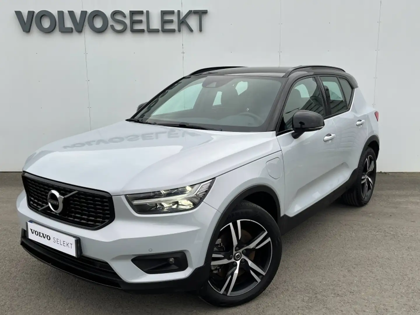 Volvo XC40 T5 Recharge 180 + 82ch R-Design DCT 7 Gris - 1