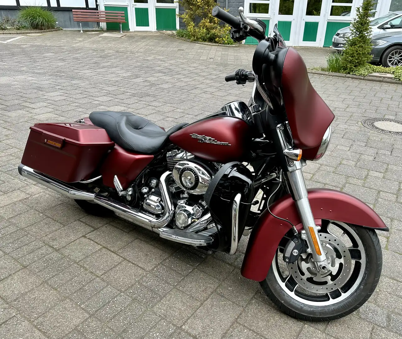 Harley-Davidson Street Glide FLHX - 2