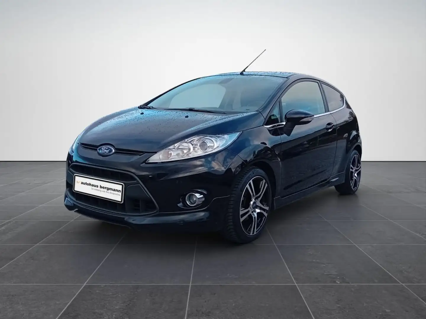 Ford Fiesta 1.6 Ti-VCT Titanium Noir - 1