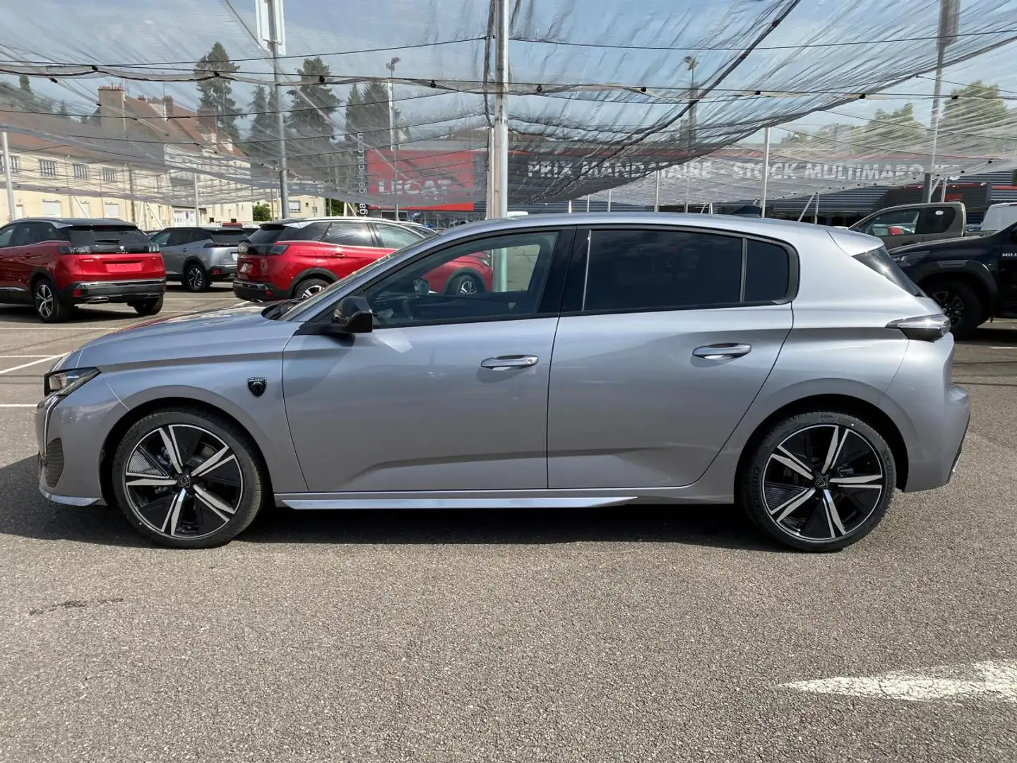 Peugeot 308 III 1.5 BlueHDi S\u0026S 130 EAT8 GT VISION 360° \u0026 DRIVE ASSIST Gris - 2