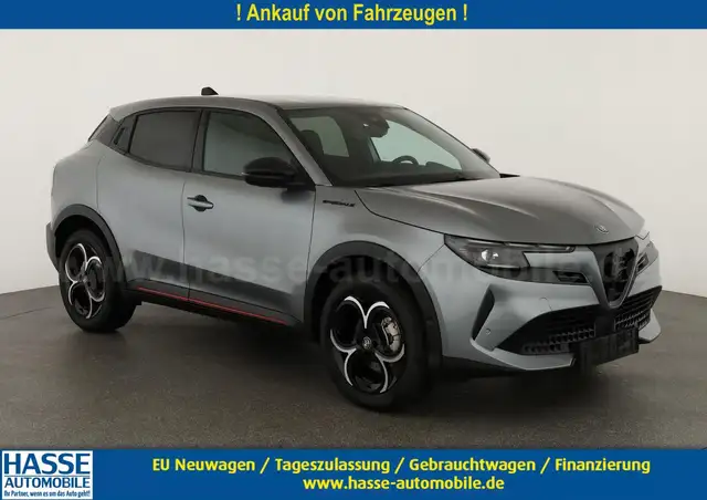 Alfa Romeo Junior Ibrida 1.2 VGT 48V-Hybrid (100kW) Speciale Spec...
