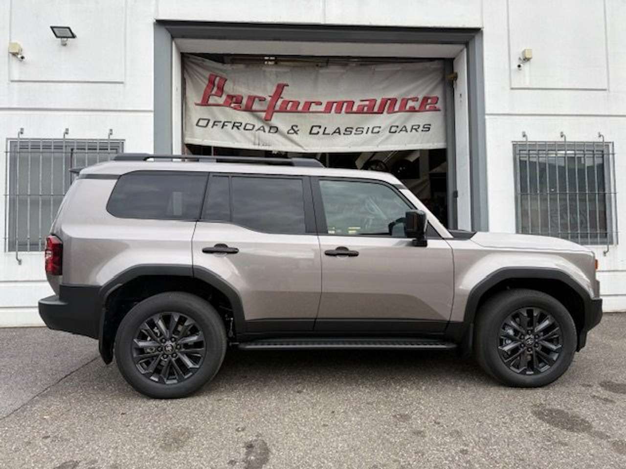 Toyota Land Cruiser 250 PRESIDENT 7 POSTI MY 2025