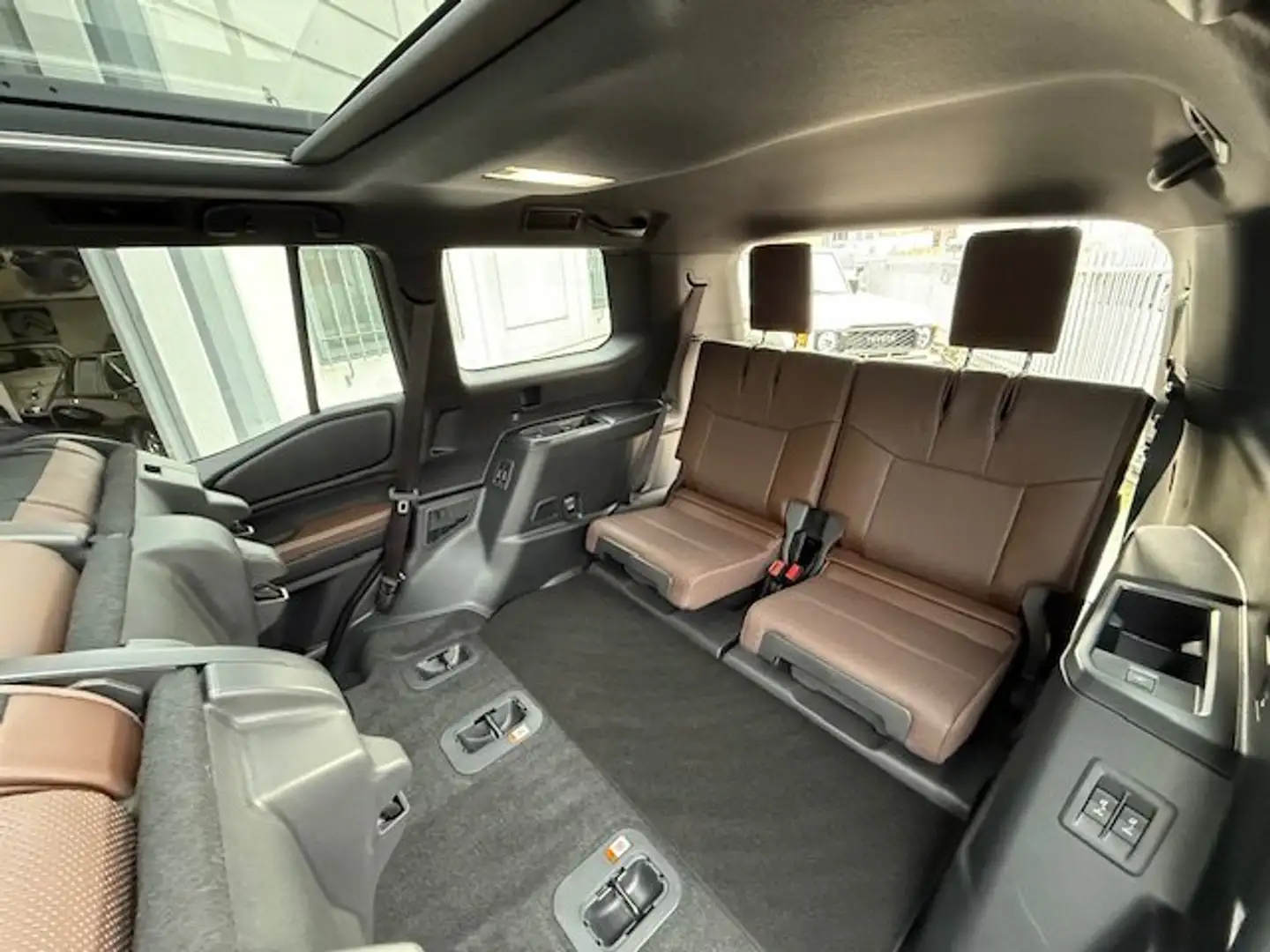 Toyota Land Cruiser 250 PRESIDENT 7 POSTI PELLE MARRONE Grijs - 2