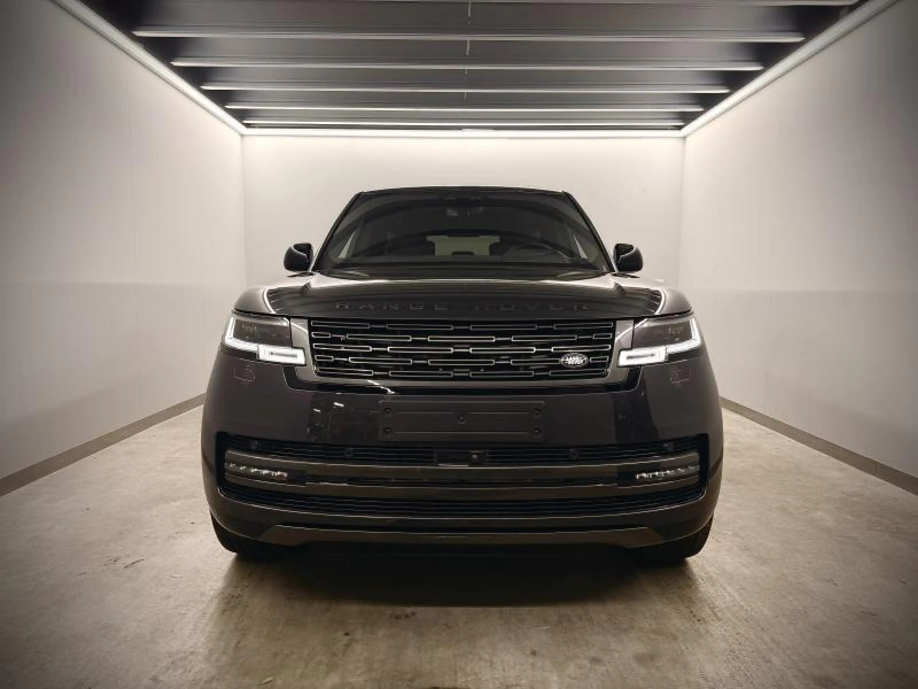 Land Rover Range Rover SWB P460e HSE 26MY — photo 2